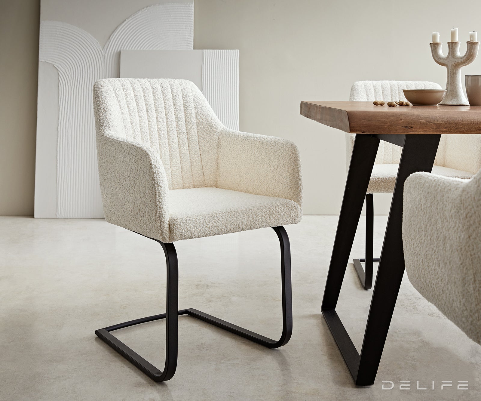 Blagovaonska stolica Greg, Materijal: Boucle