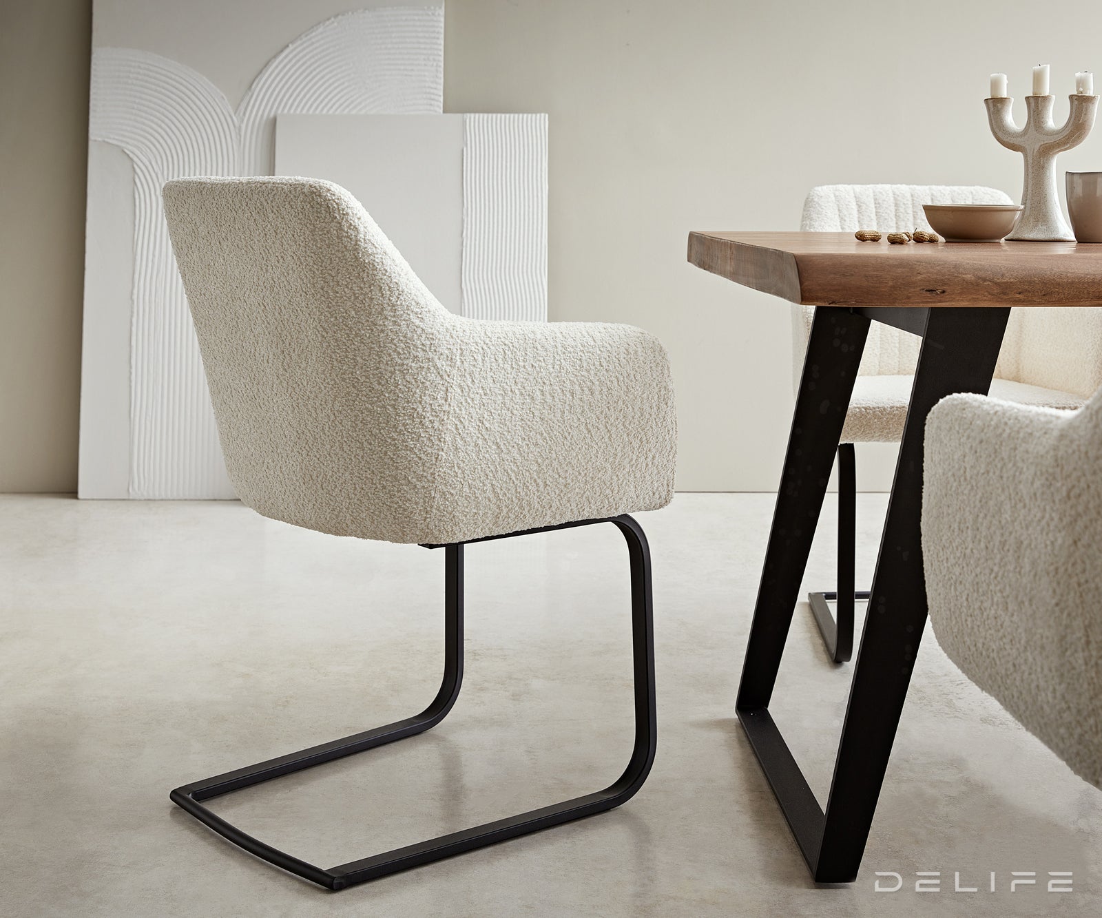 Blagovaonska stolica Greg, Materijal: Boucle