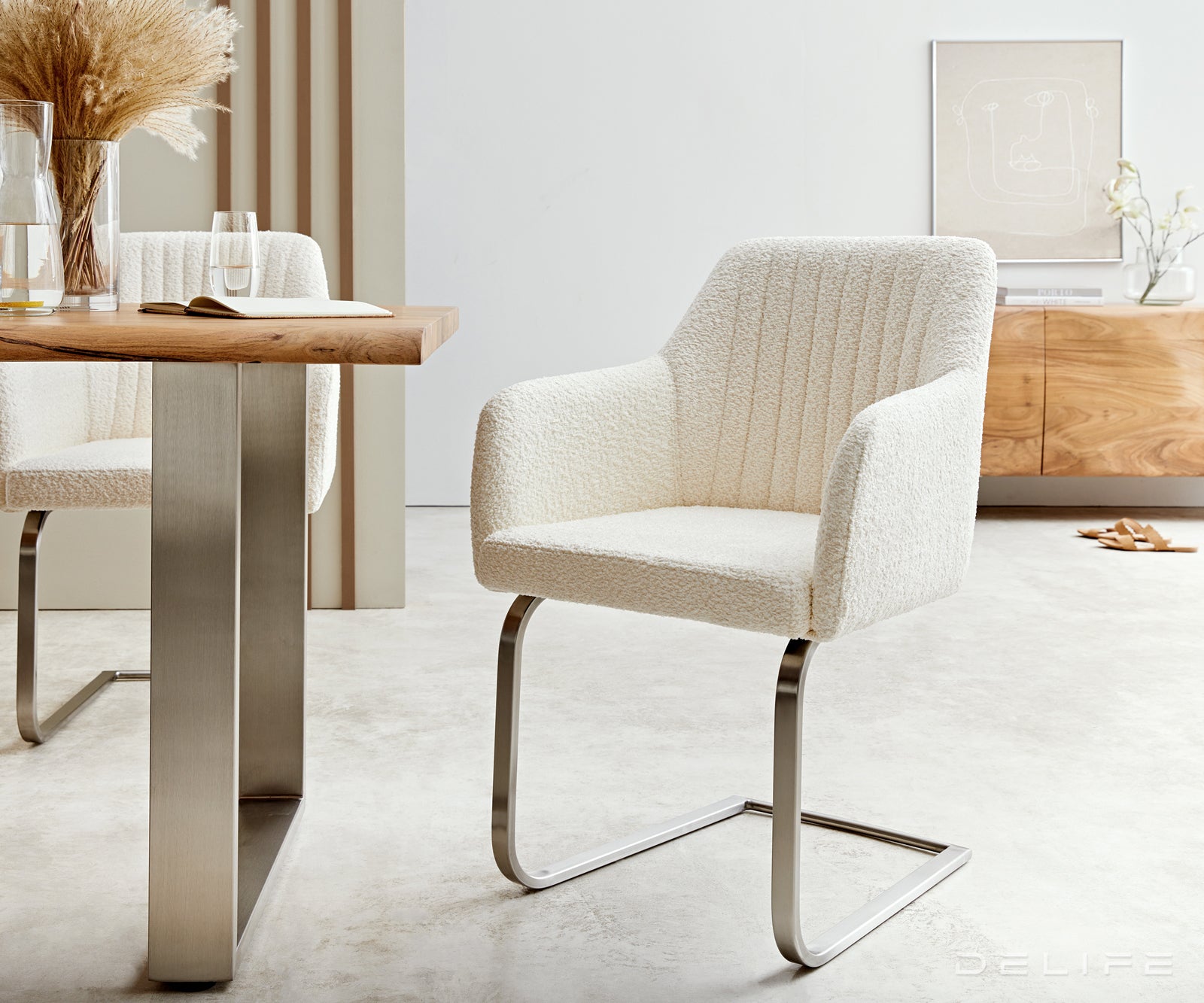 Blagovaonska stolica Greg, Materijal: Boucle