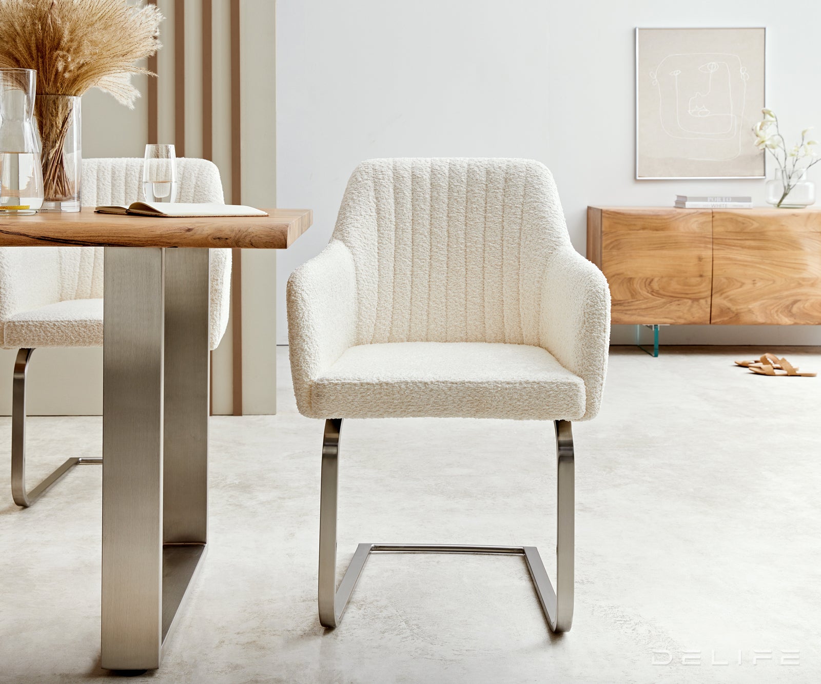 Blagovaonska stolica Greg, Materijal: Boucle