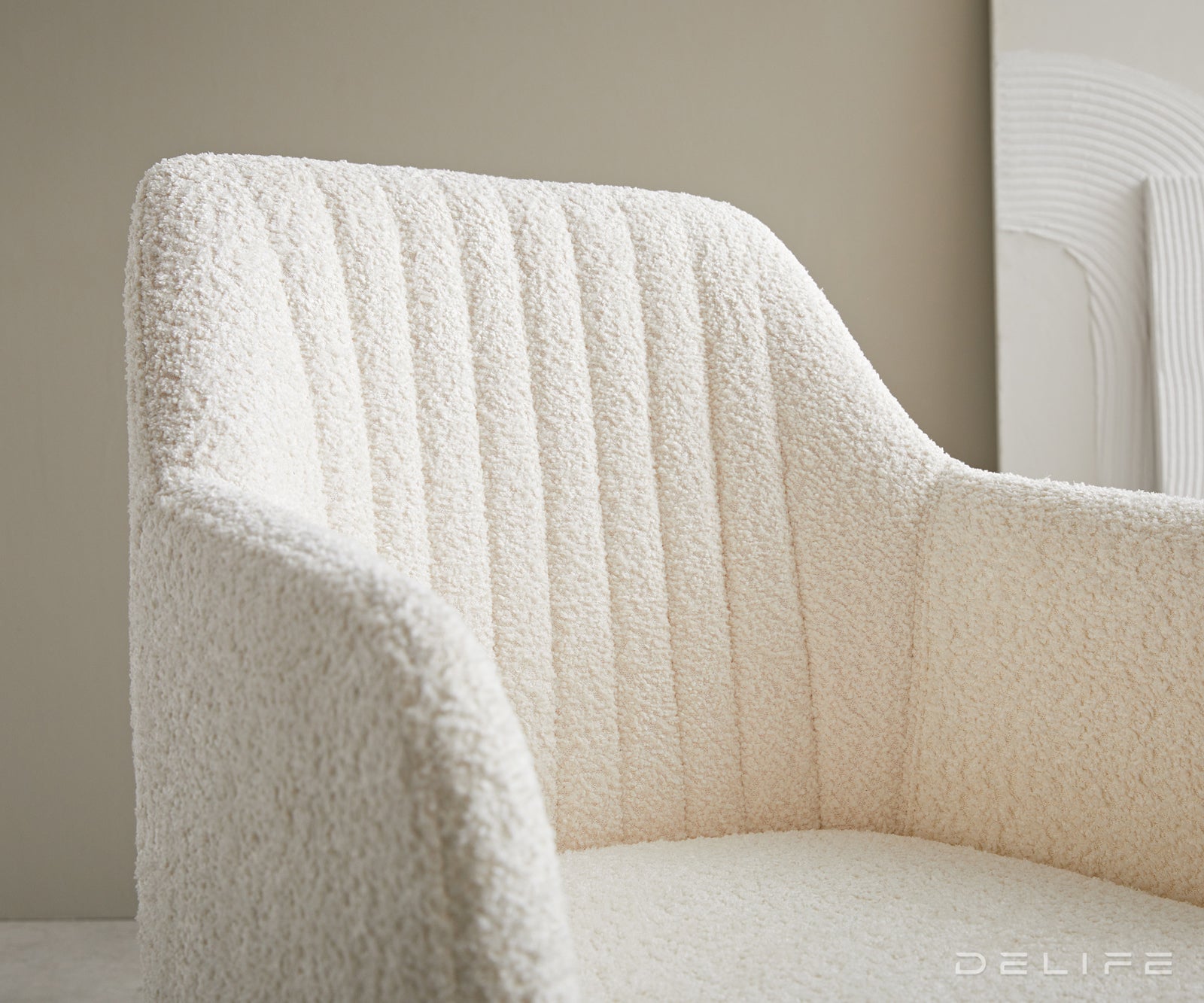 Blagovaonska stolica Greg, Materijal: Boucle