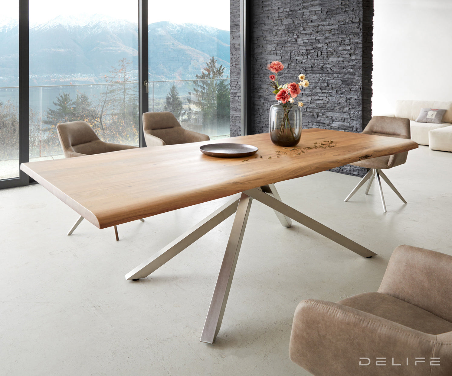 Blagovaonski stol Edge, Materijal: Bagrem, Debljina ploče: 3,5cm