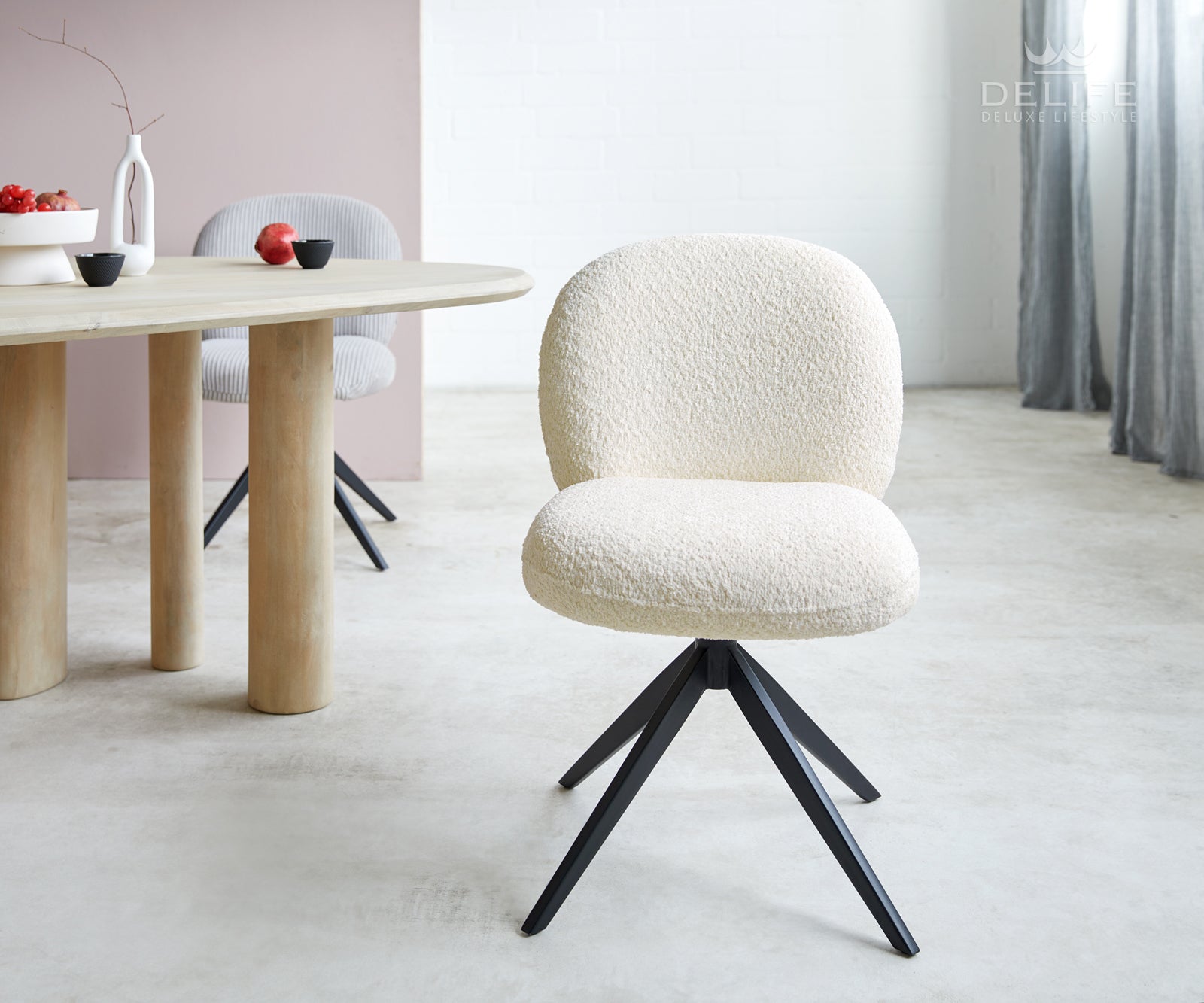 Blagovaonska stolica  Nube, Materijal:Boucle