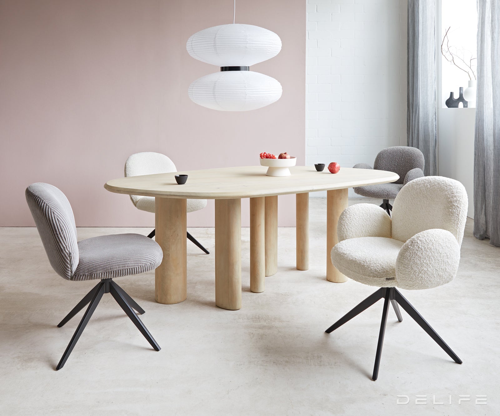 Blagovaonska stolica  Nube, Materijal:Boucle