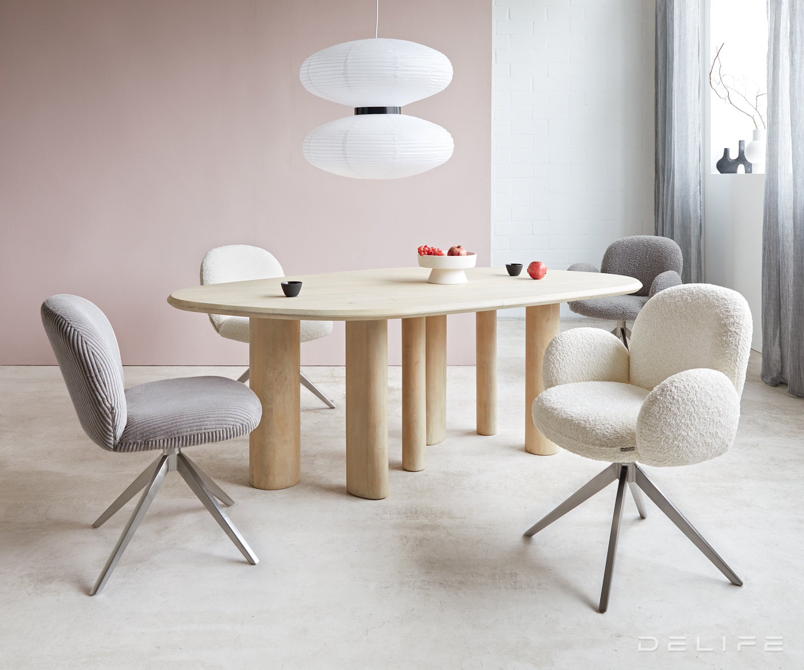 Blagovaonska stolica  Nube, Materijal:Boucle