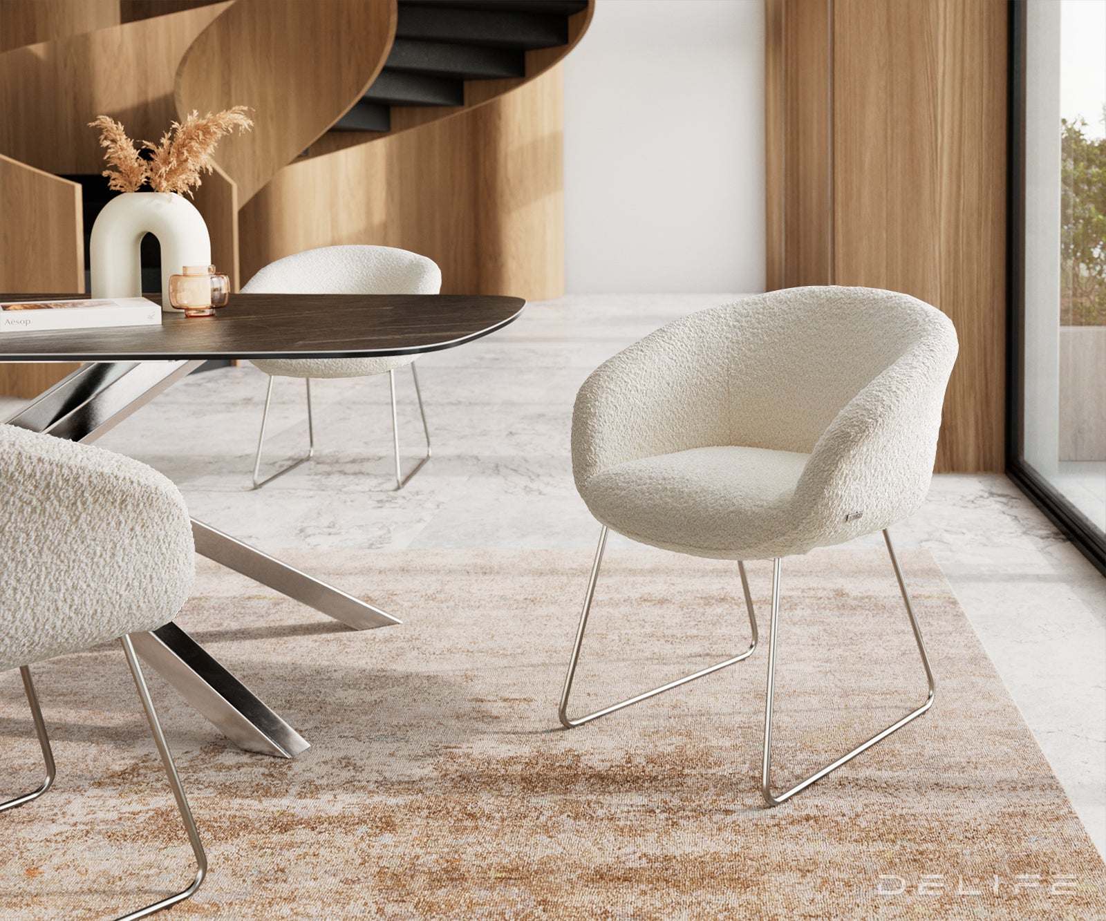 Blagovaonska stolica Vinka, Materijal: Boucle