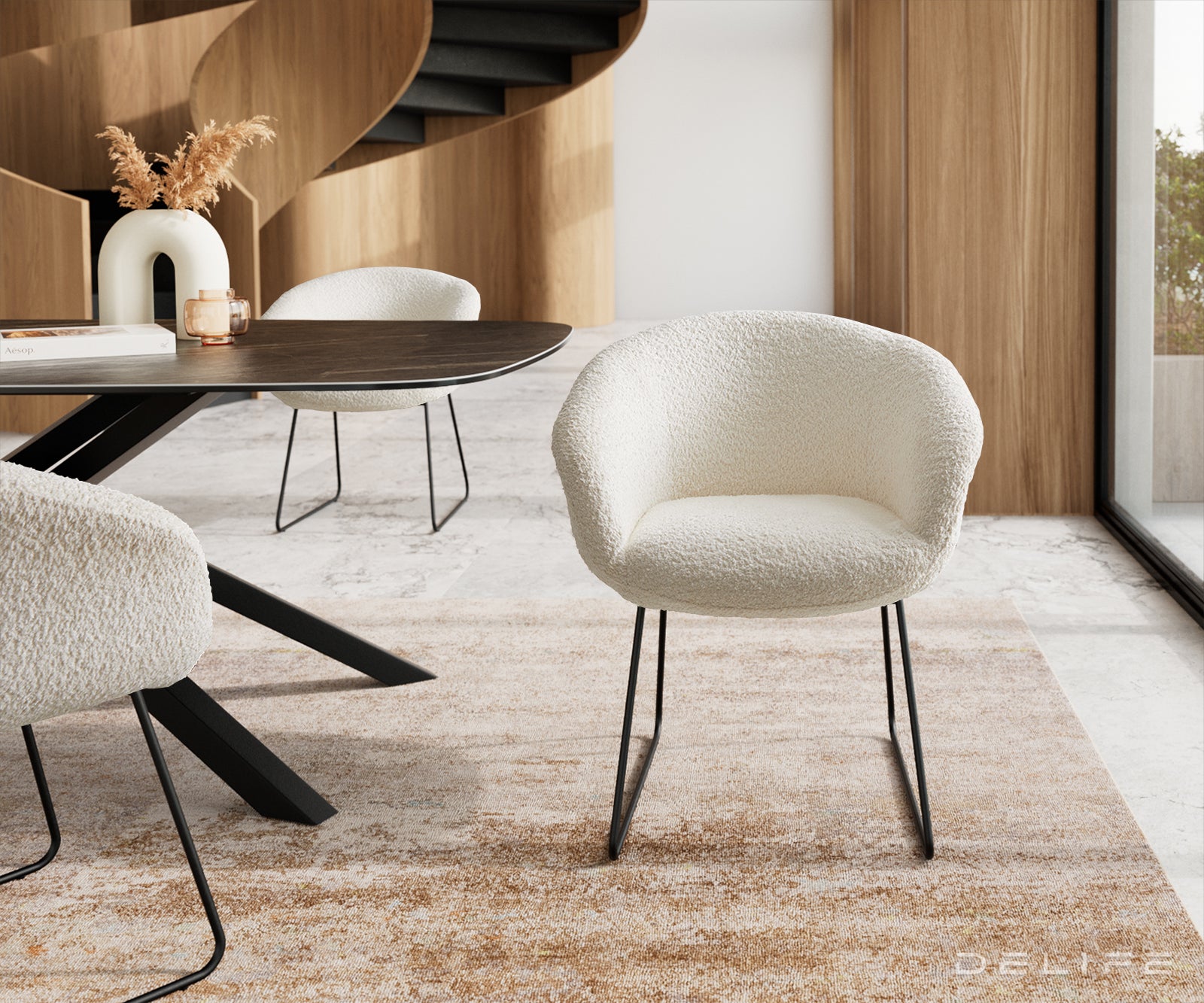 Blagovaonska stolica Vinka, Materijal: Boucle