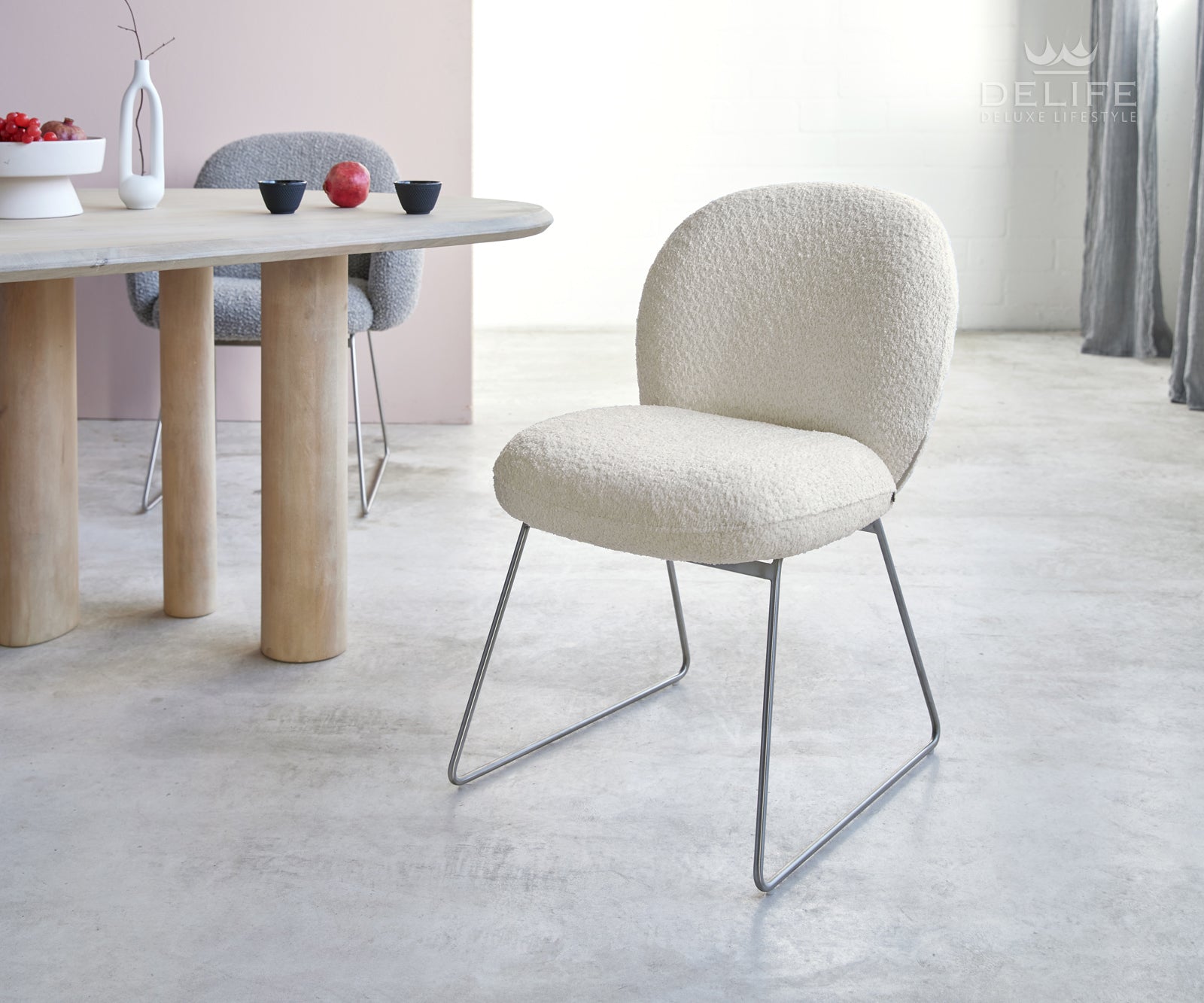 Blagovaonska stolica  Nube, Materijal:Boucle