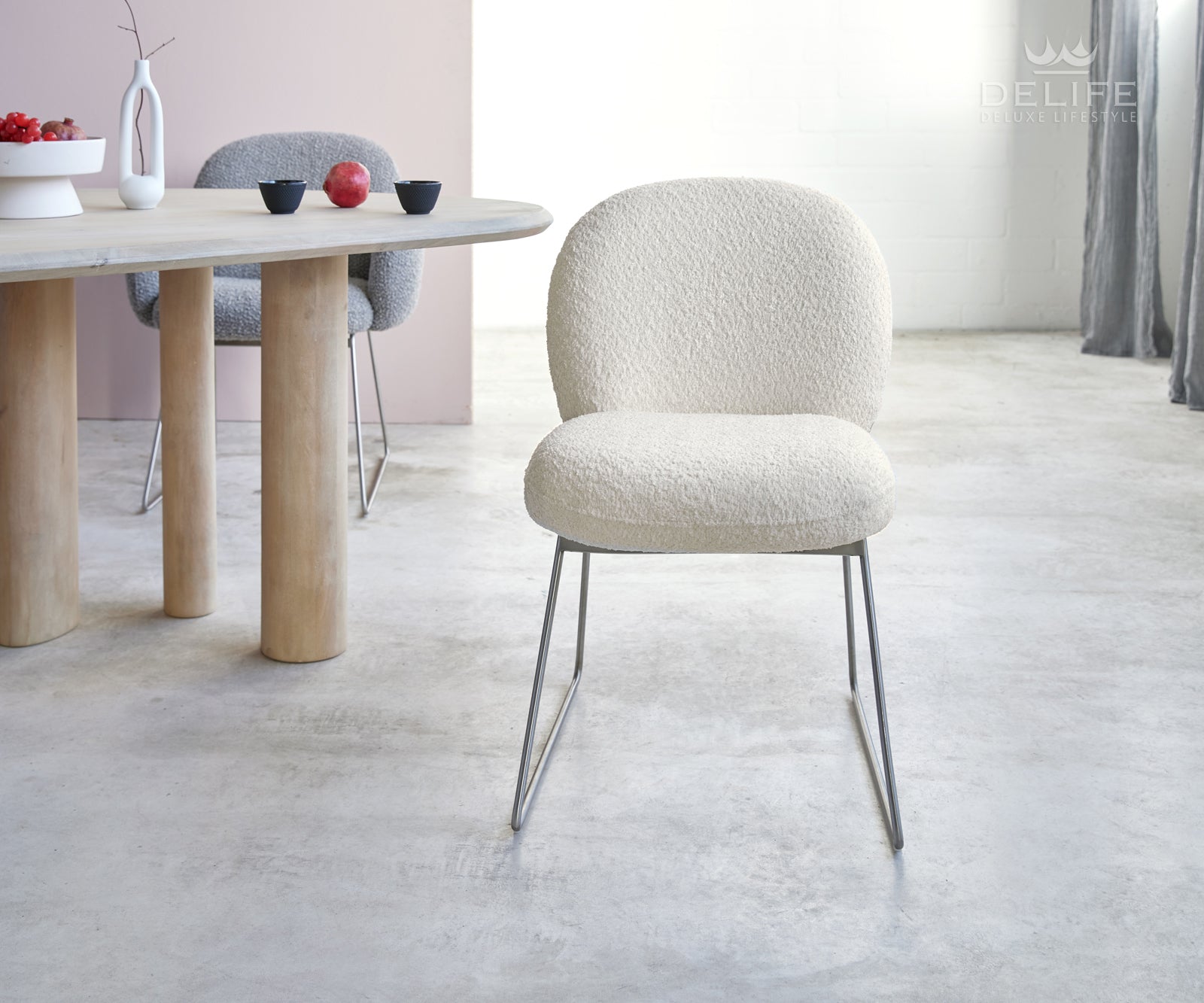 Blagovaonska stolica  Nube, Materijal:Boucle