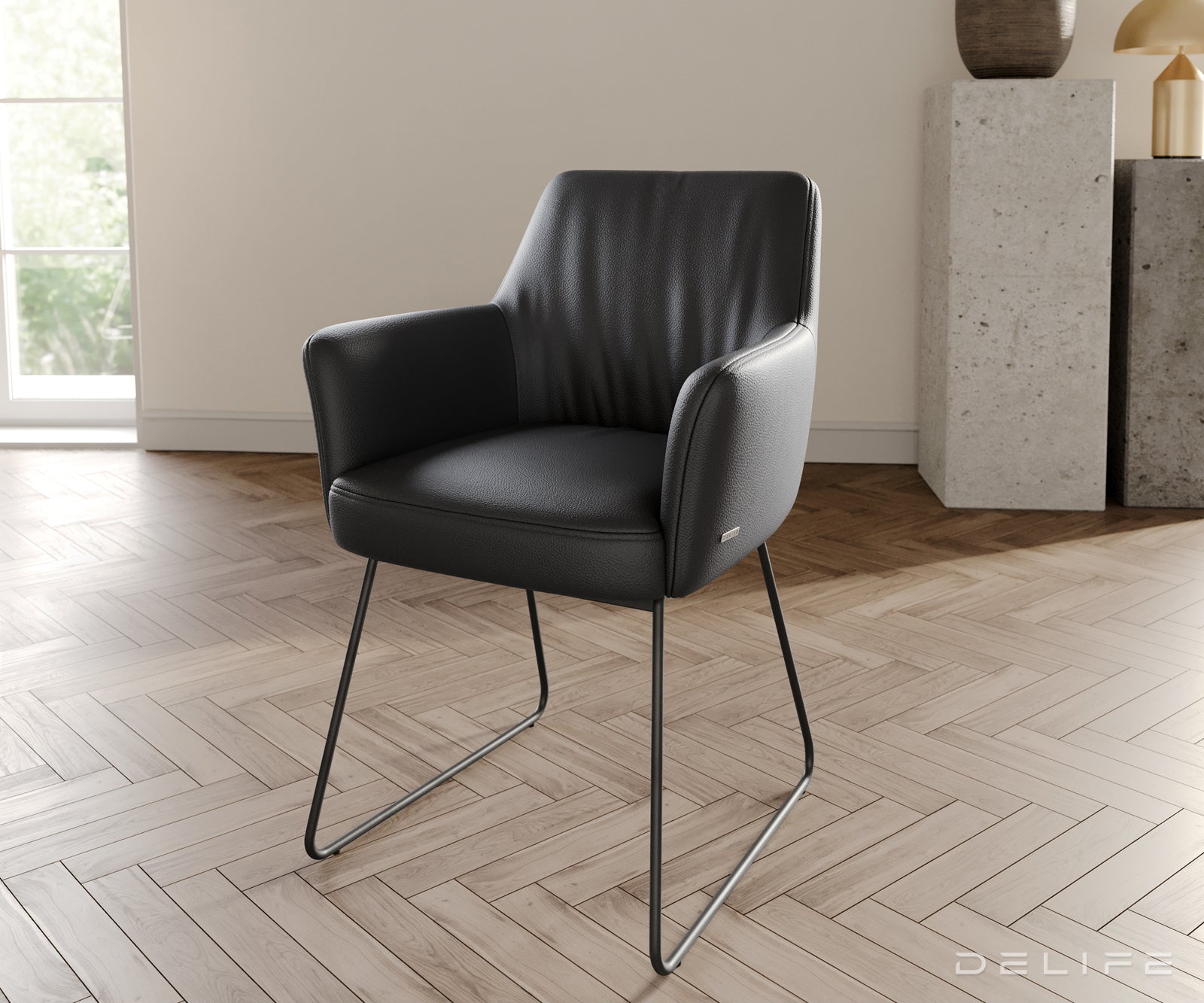 Blagovaonska stolica s rukonaslonom Xana, Materijal: koža