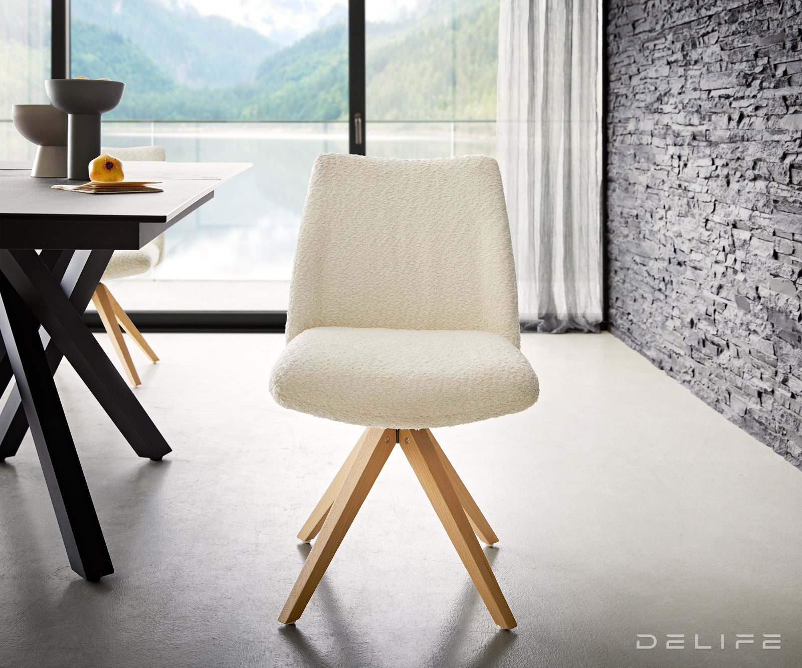 Blagovaonska stolica Elso, Materijal: boucle