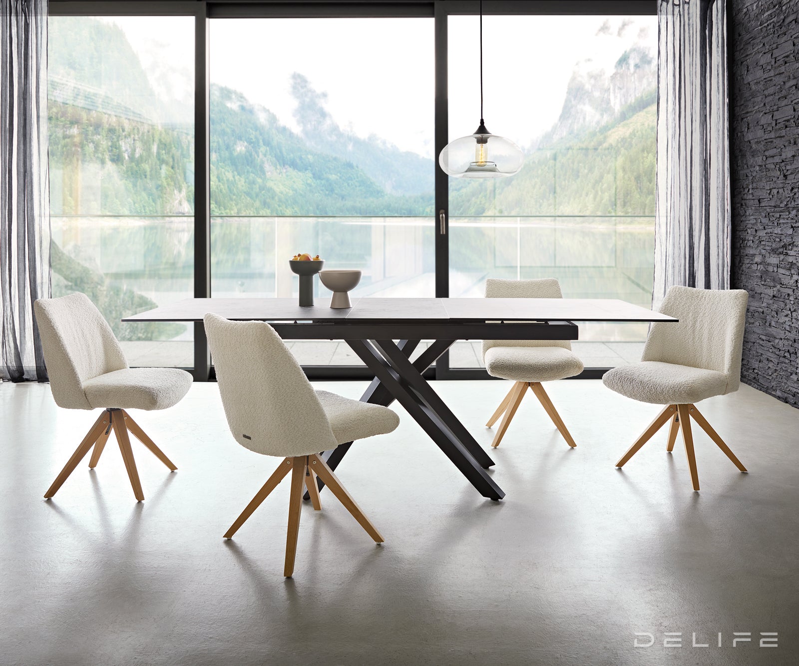 Blagovaonska stolica Elso, Materijal: boucle