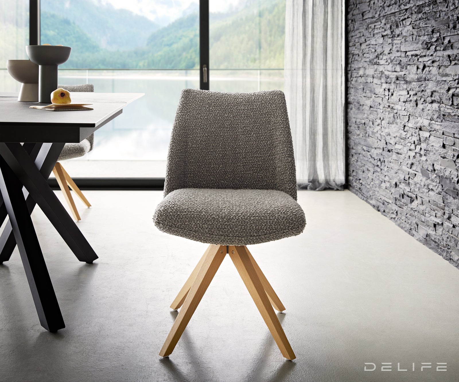 Blagovaonska stolica Elso, Materijal: boucle