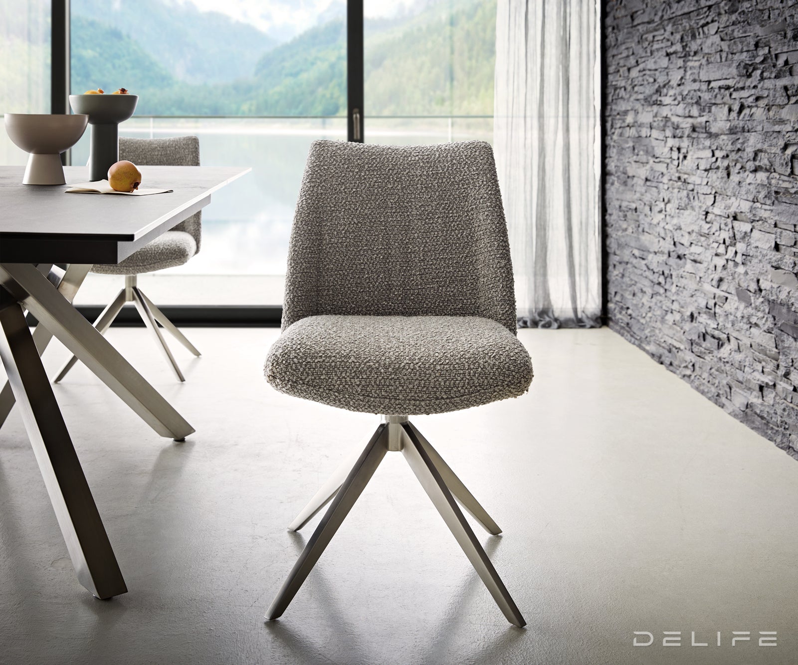 Blagovaonska stolica Elso, Materijal: boucle