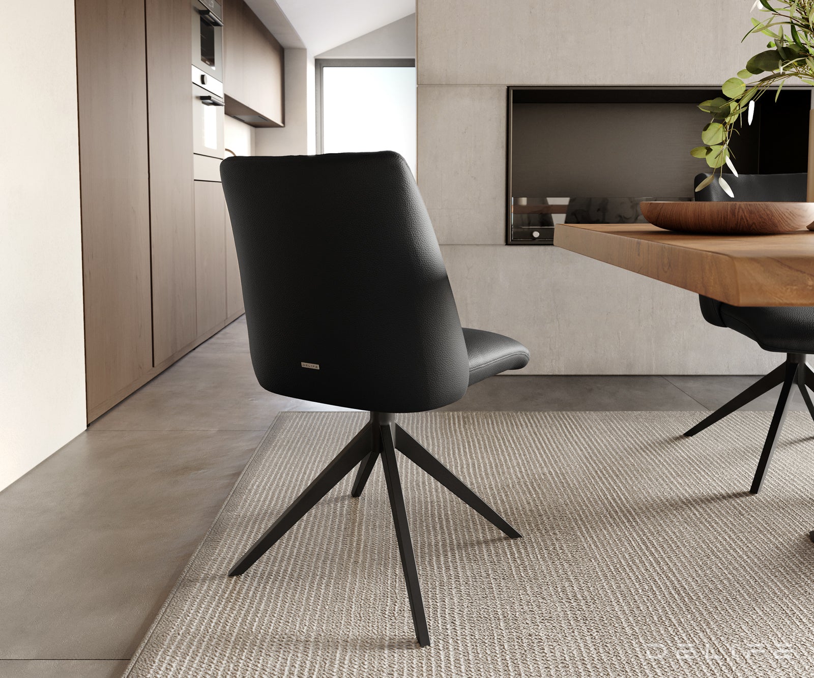 Blagovaonska stolica Elso, Materijal: koža