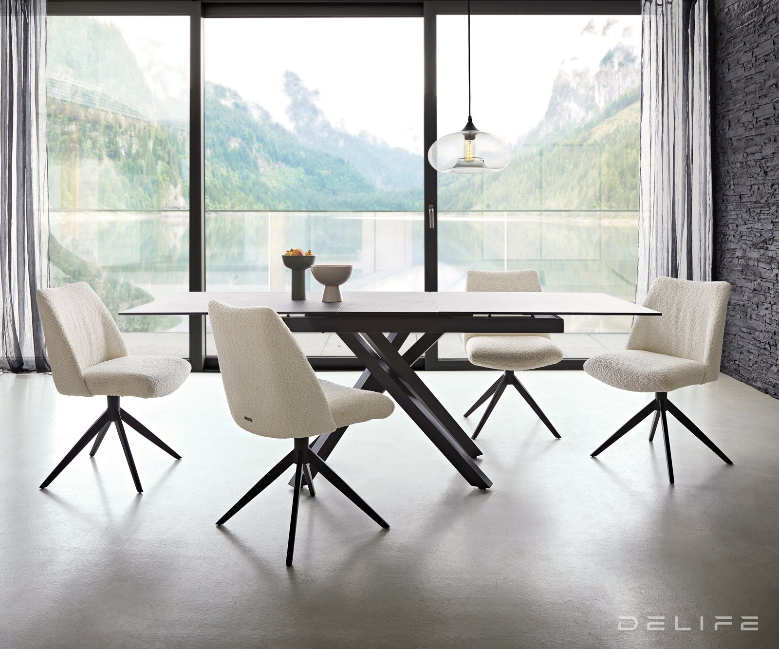 Blagovaonska stolica Elso, Materijal: boucle