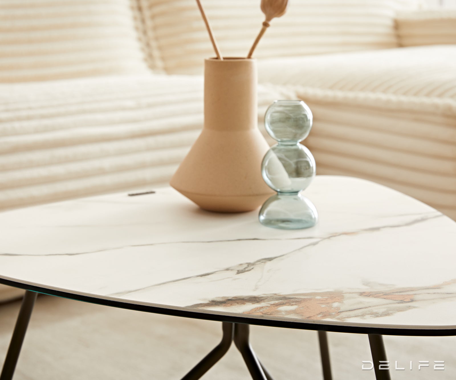 Klub stolić Ekrem 66x65cm, Materijal: Keramika Calacatta