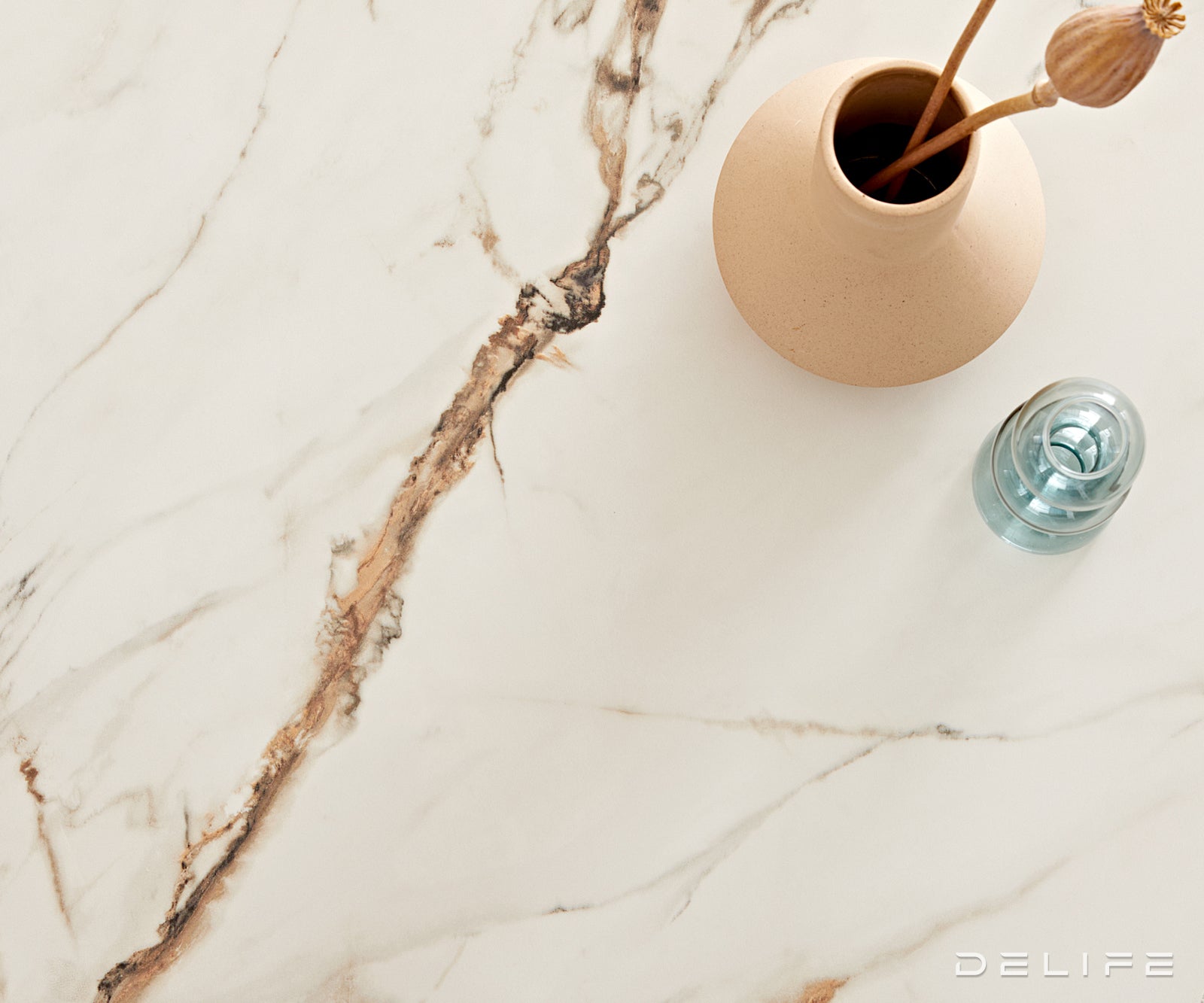 Klub stolić Ekrem 66x65cm, Materijal: Keramika Calacatta