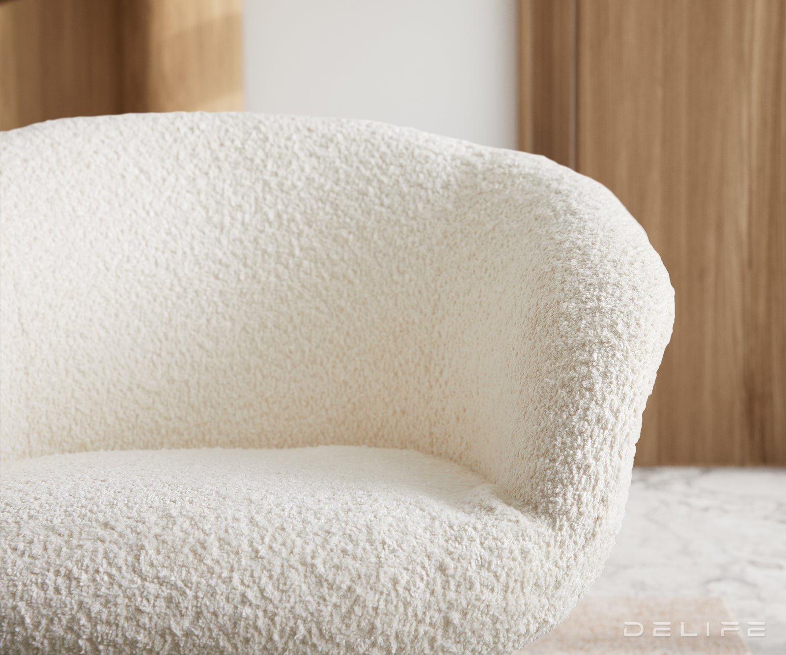 Blagovaonska stolica Vinka, Materijal: Boucle