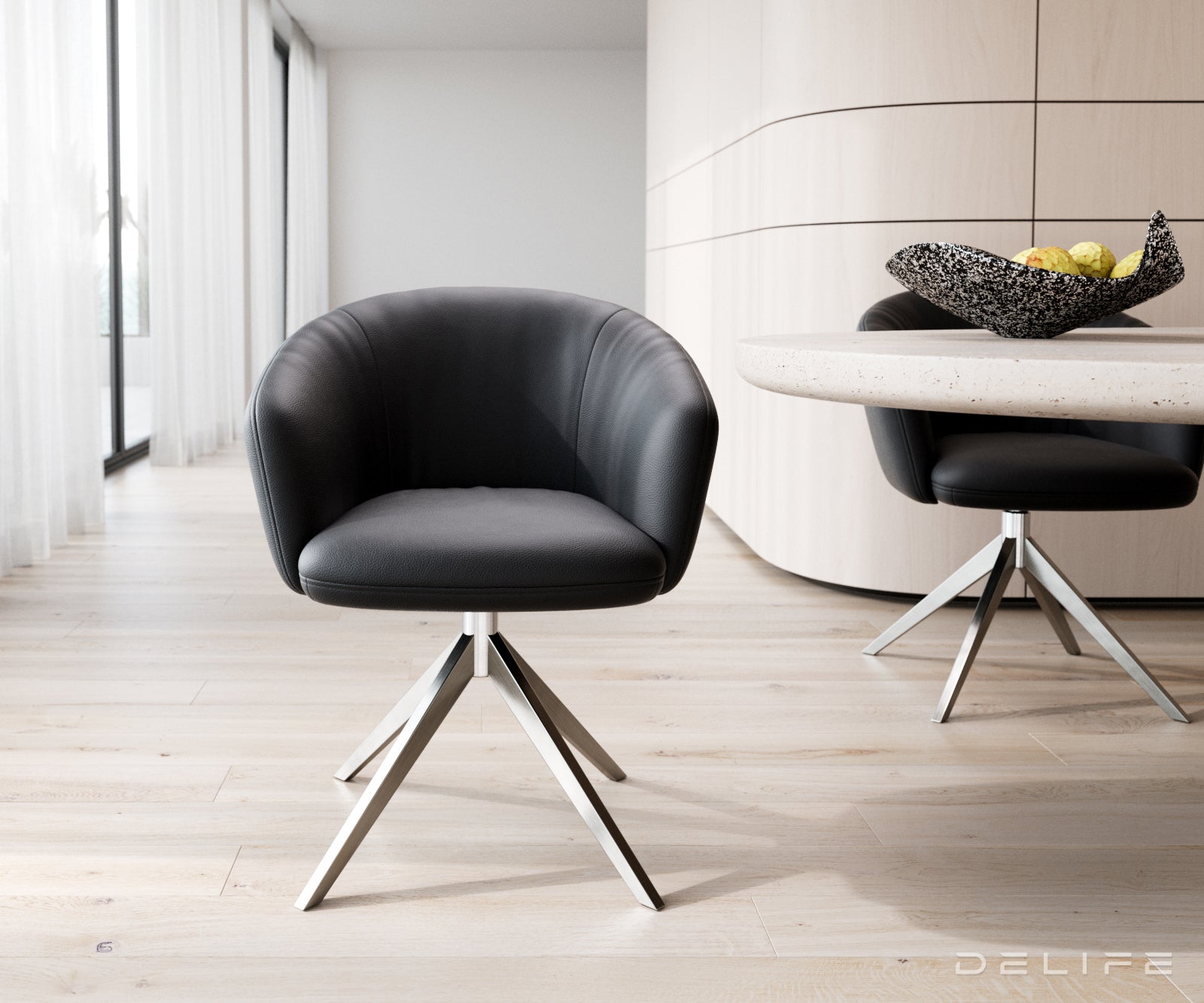 Blagovaonska stolica Caja, Materijal: Koža