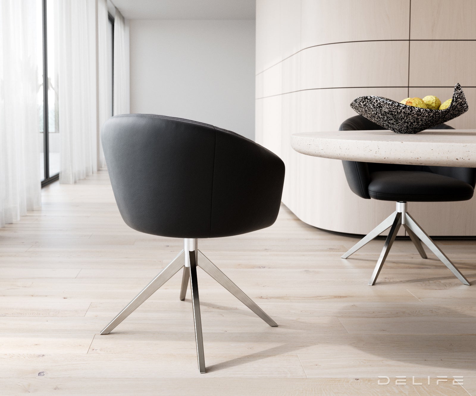 Blagovaonska stolica Caja, Materijal: Koža