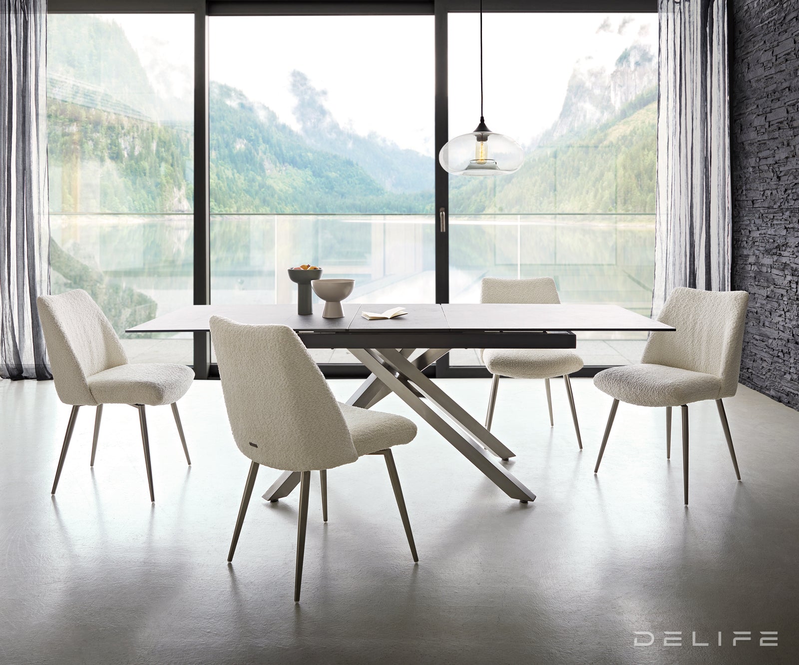 Blagovaonska stolica Elso, Materijal: boucle