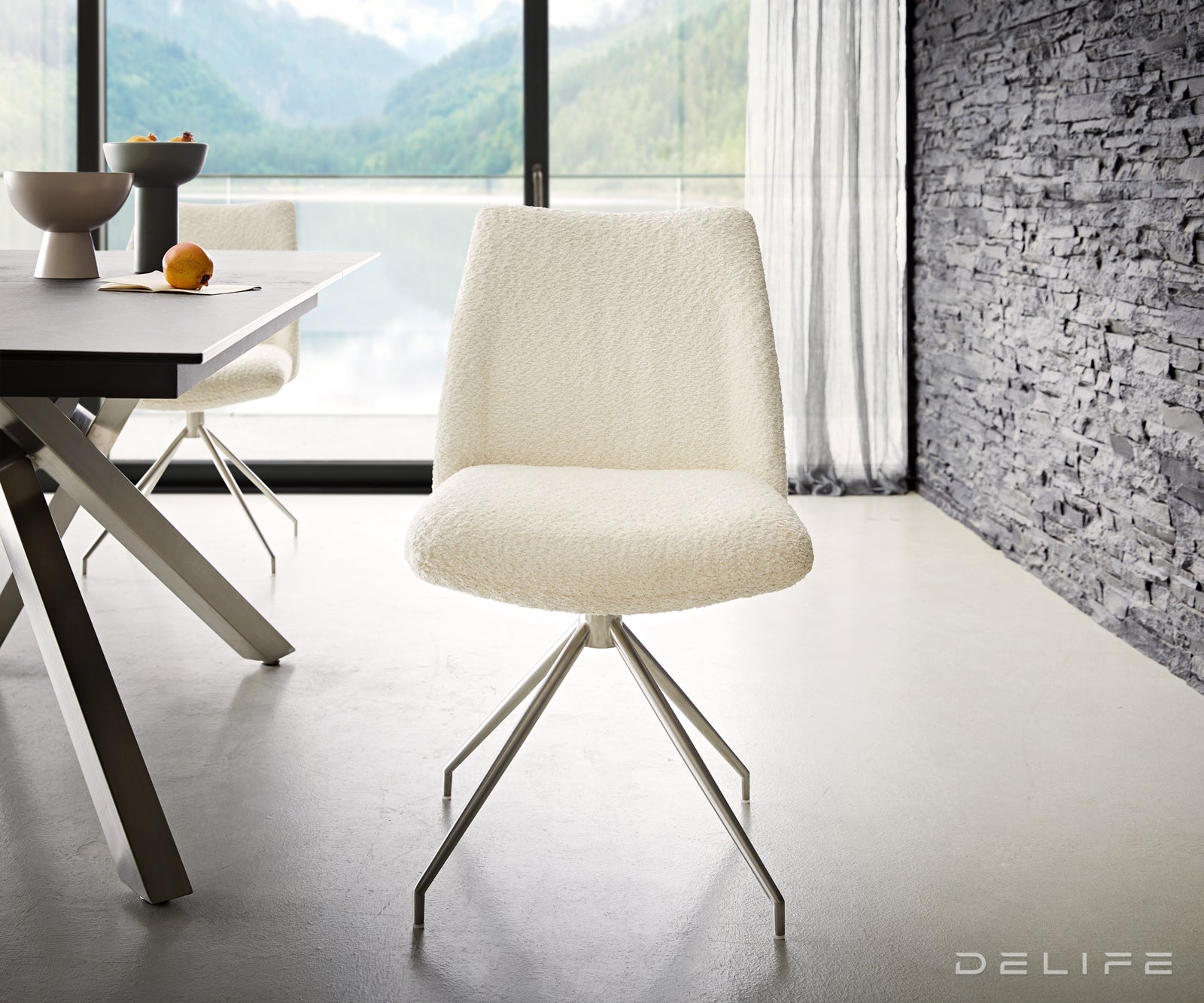 Blagovaonska stolica Elso, Materijal: boucle