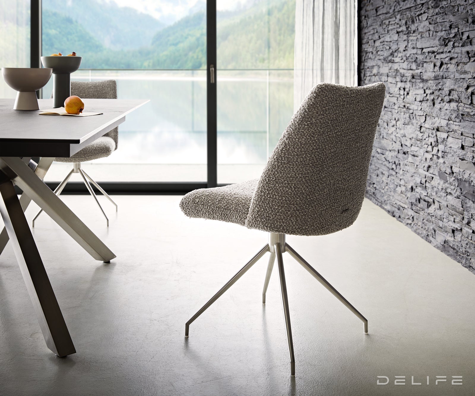 Blagovaonska stolica Elso, Materijal: boucle