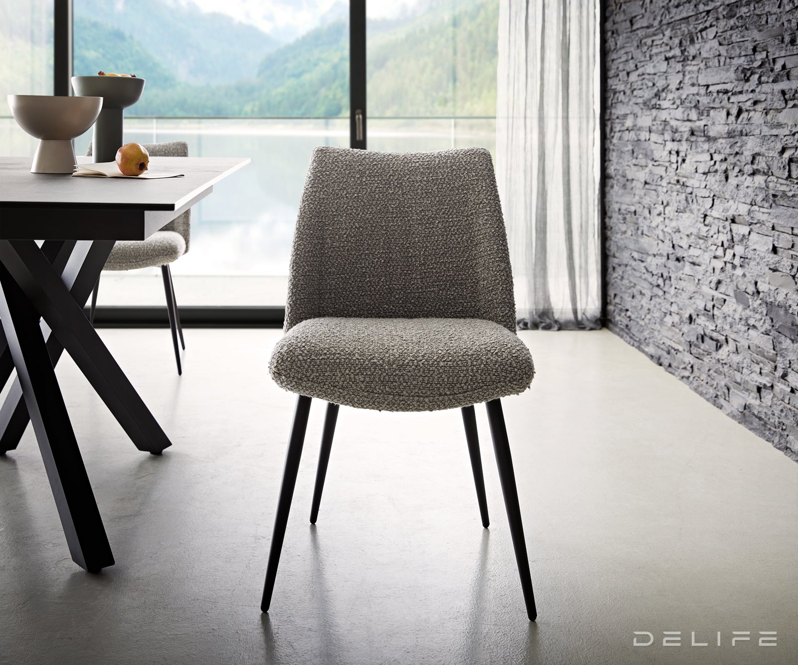 Blagovaonska stolica Elso, Materijal: boucle