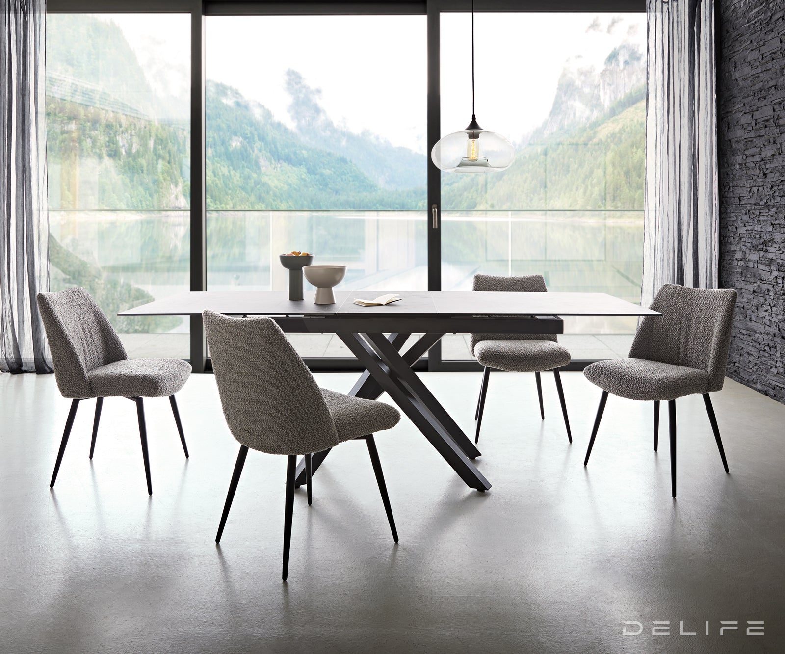 Blagovaonska stolica Elso, Materijal: boucle