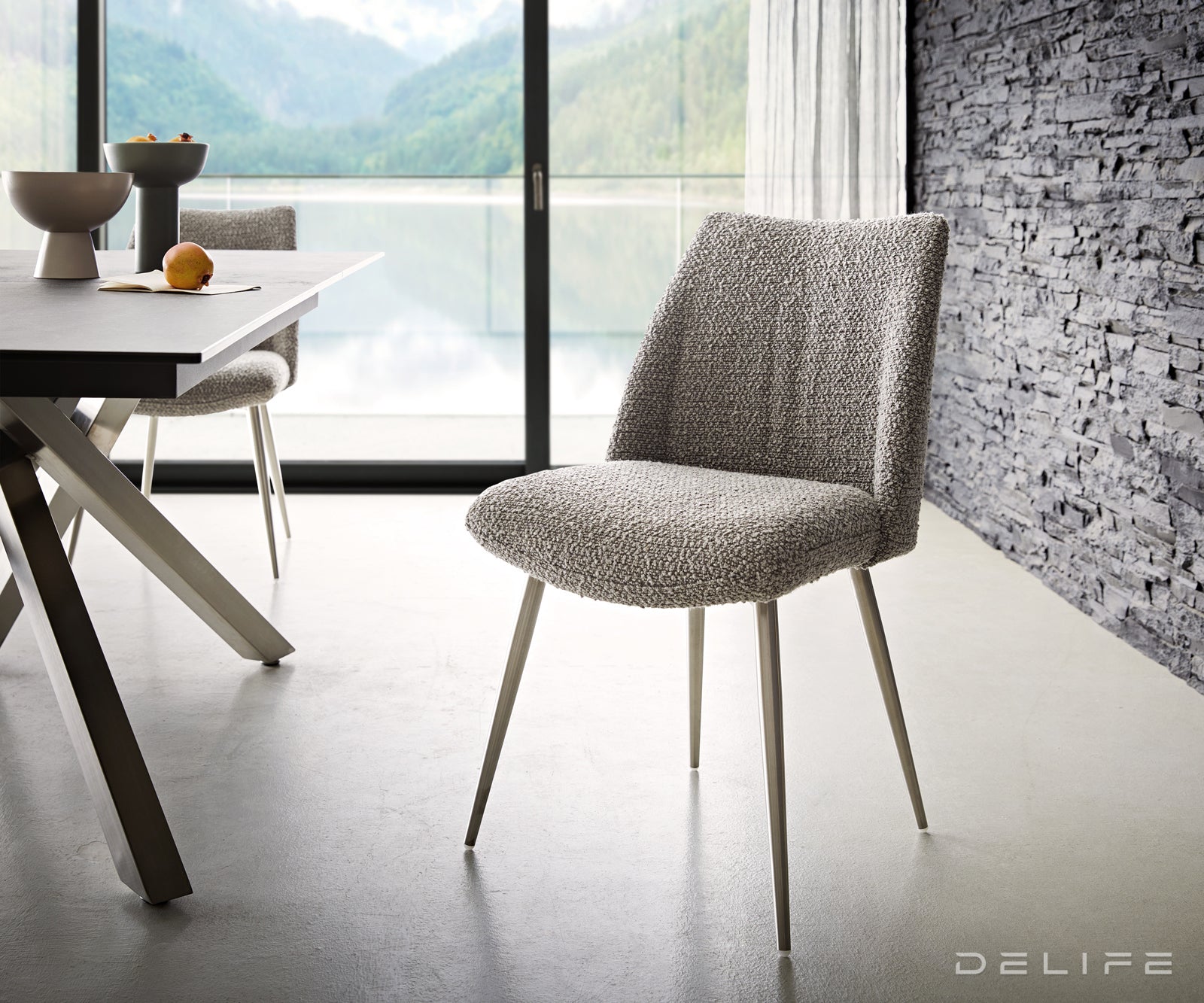 Blagovaonska stolica Elso, Materijal: boucle