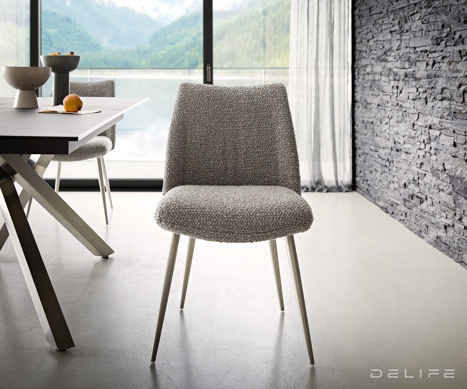 Blagovaonska stolica Elso, Materijal: boucle