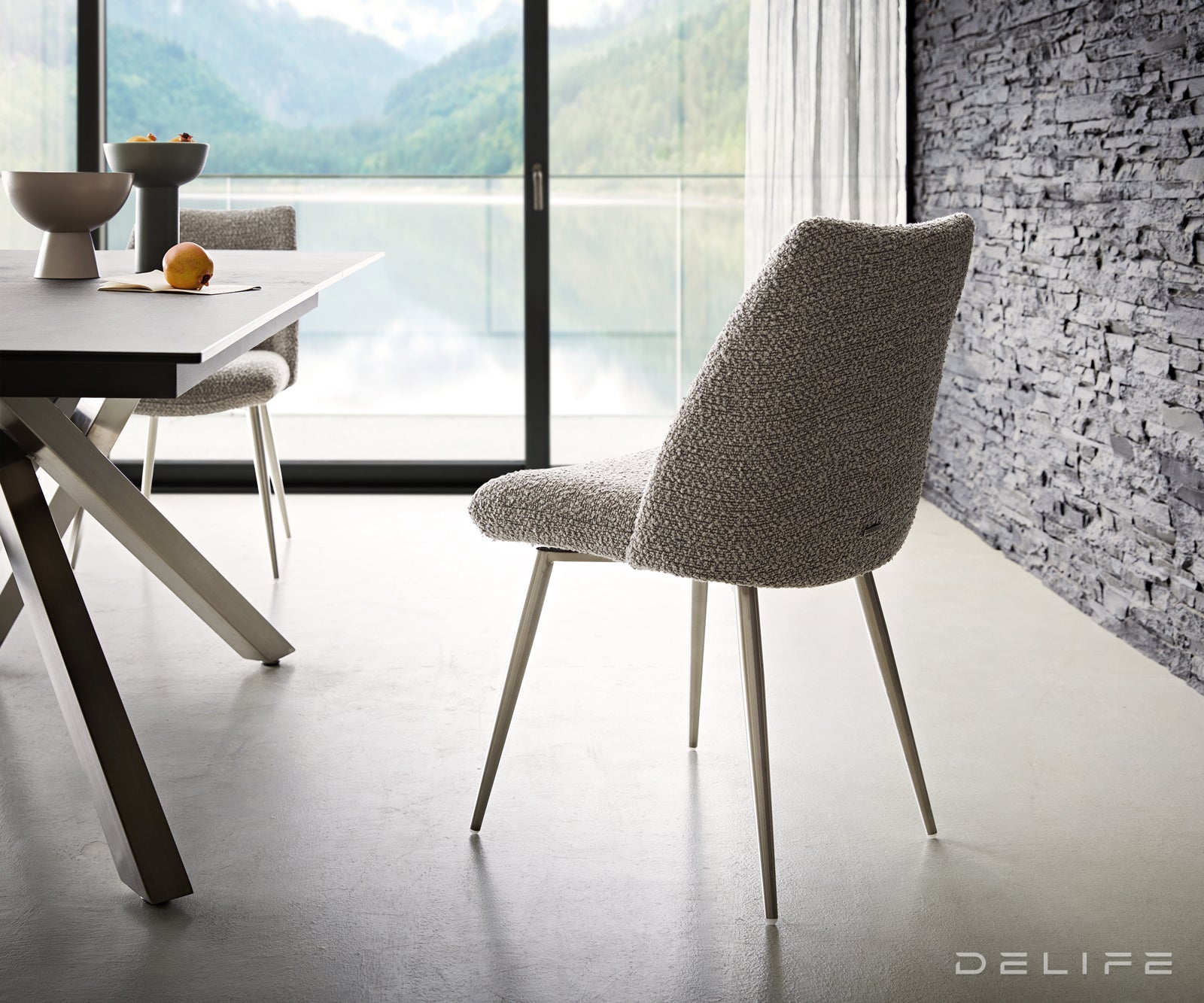 Blagovaonska stolica Elso, Materijal: boucle