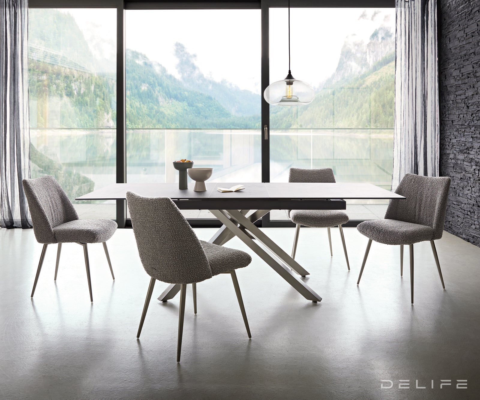 Blagovaonska stolica Elso, Materijal: boucle