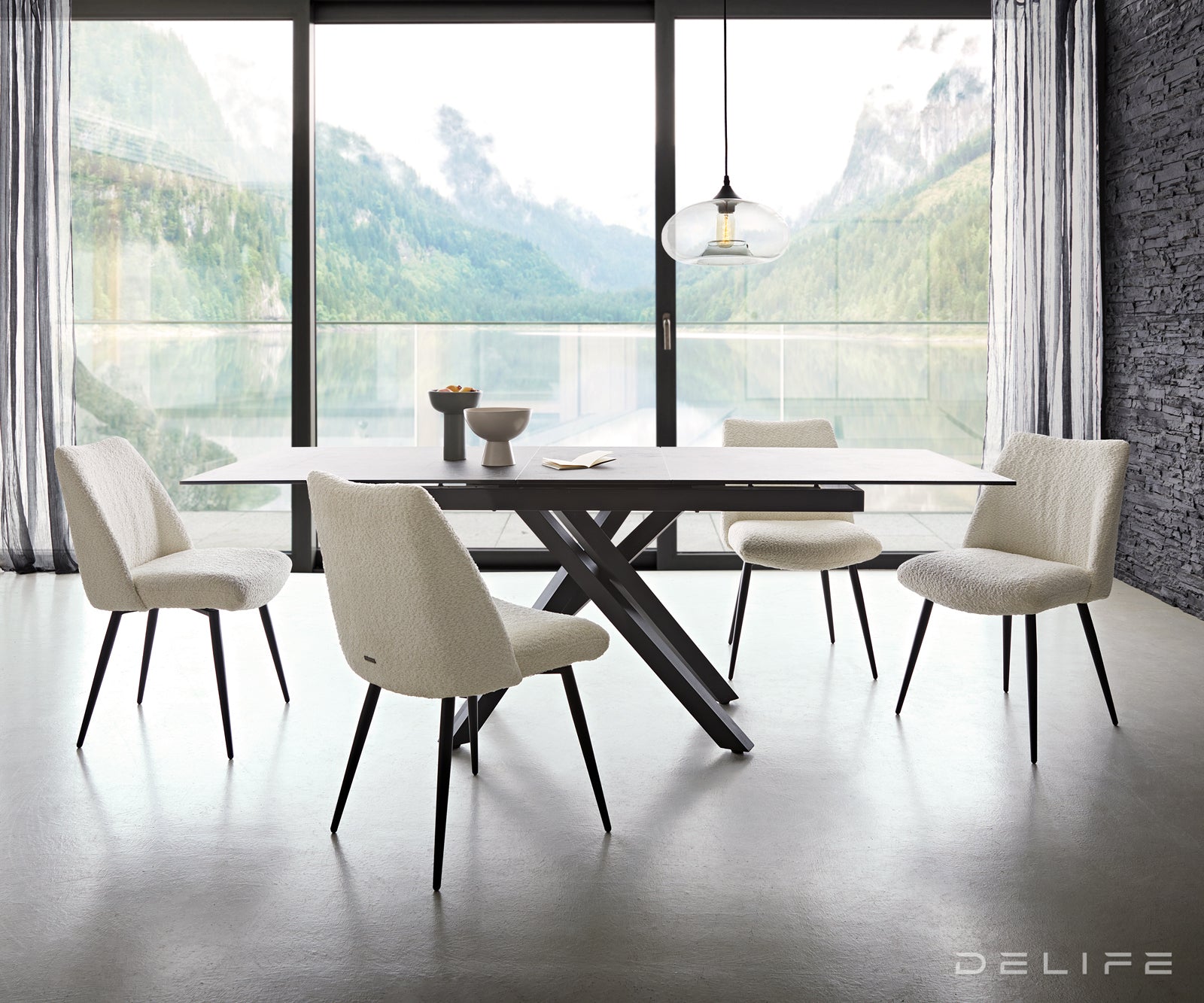 Blagovaonska stolica Elso, Materijal: boucle