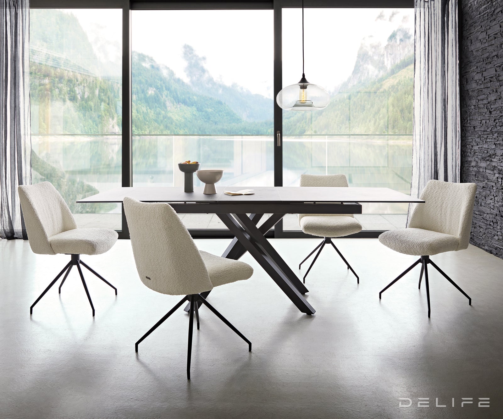 Blagovaonska stolica Elso, Materijal: boucle