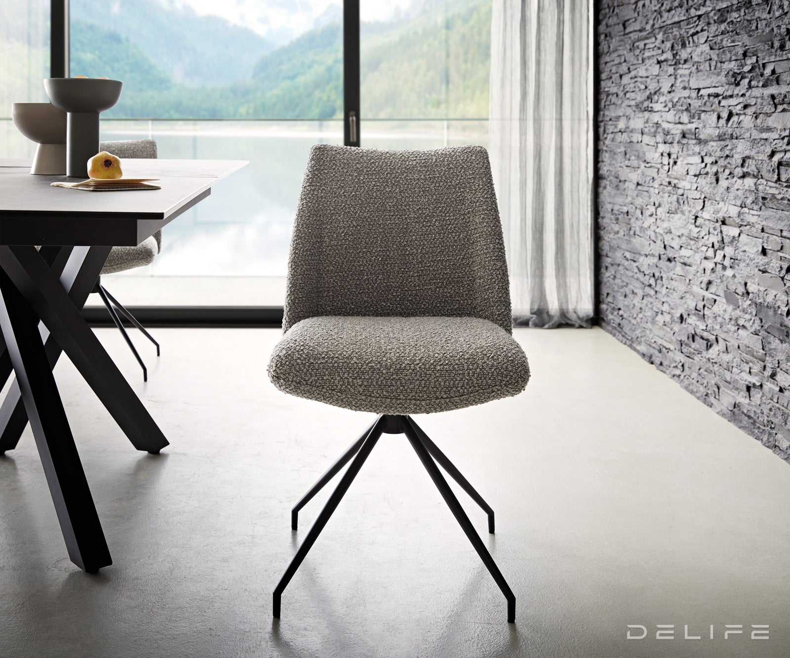 Blagovaonska stolica Elso, Materijal: boucle