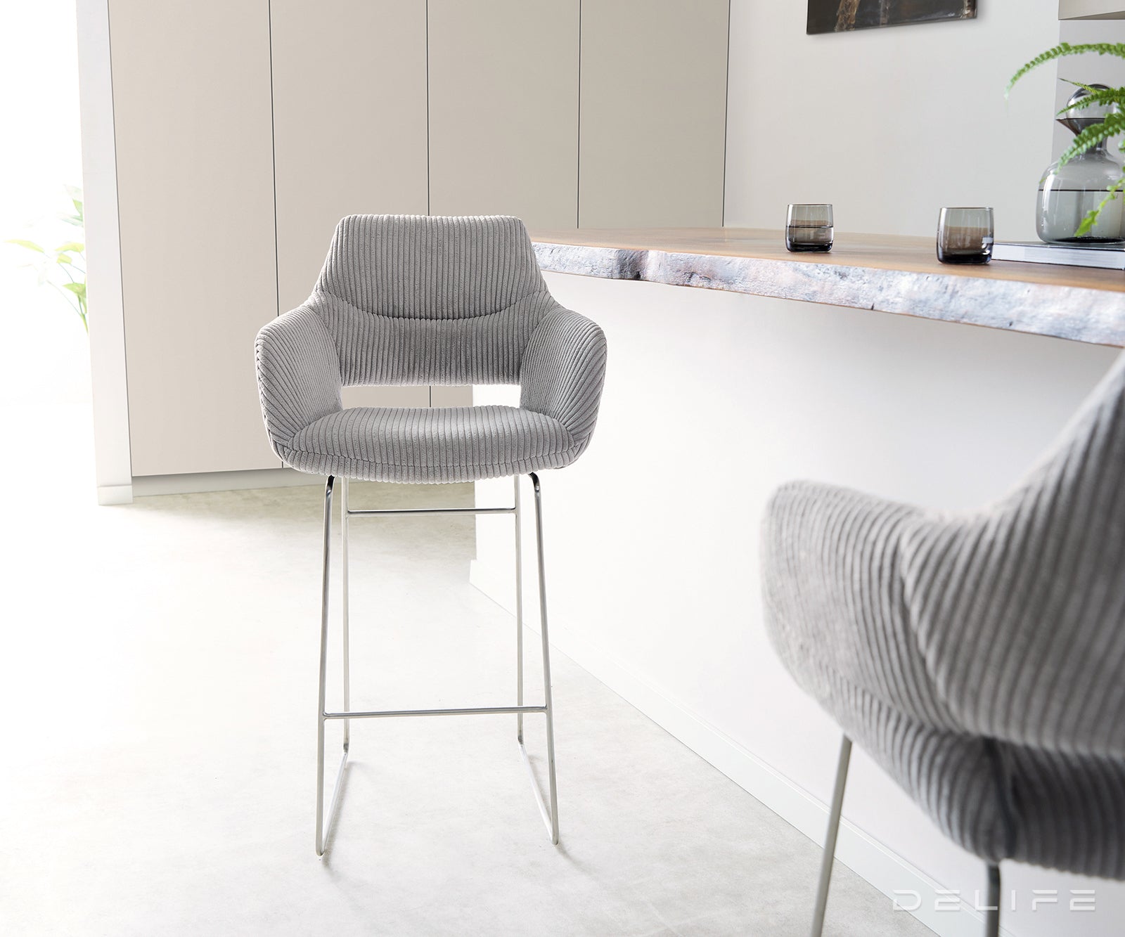 Barska stolica Yago Flex, Materijal: Rebrasta tkanina