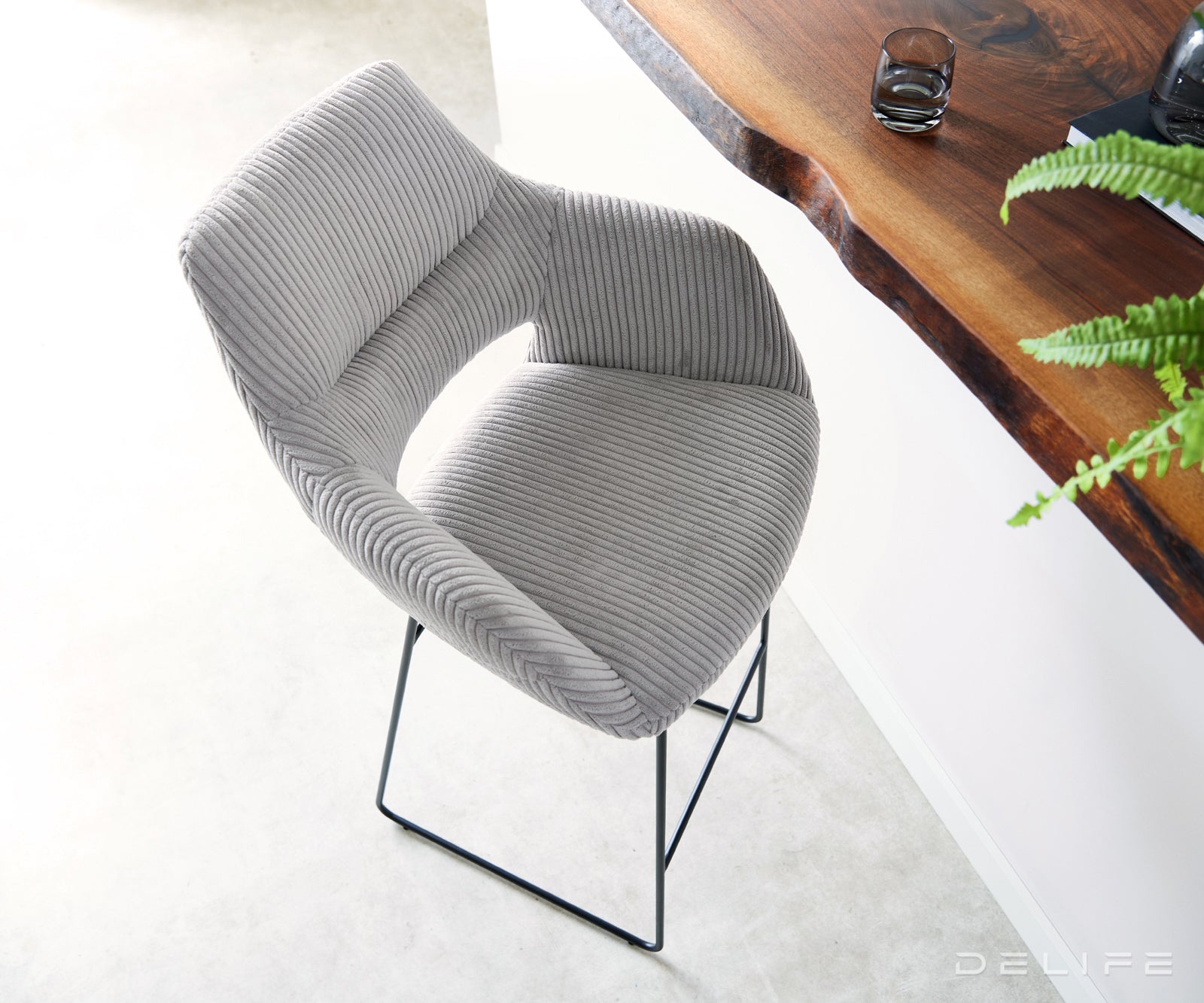 Barska stolica Yago Flex, Materijal: Rebrasta tkanina