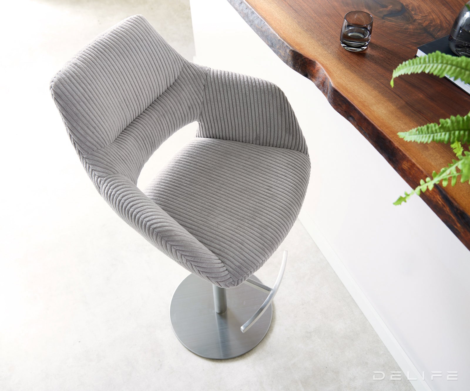 Barska stolica Yago Flex, Materijal: Rebrasta tkanina