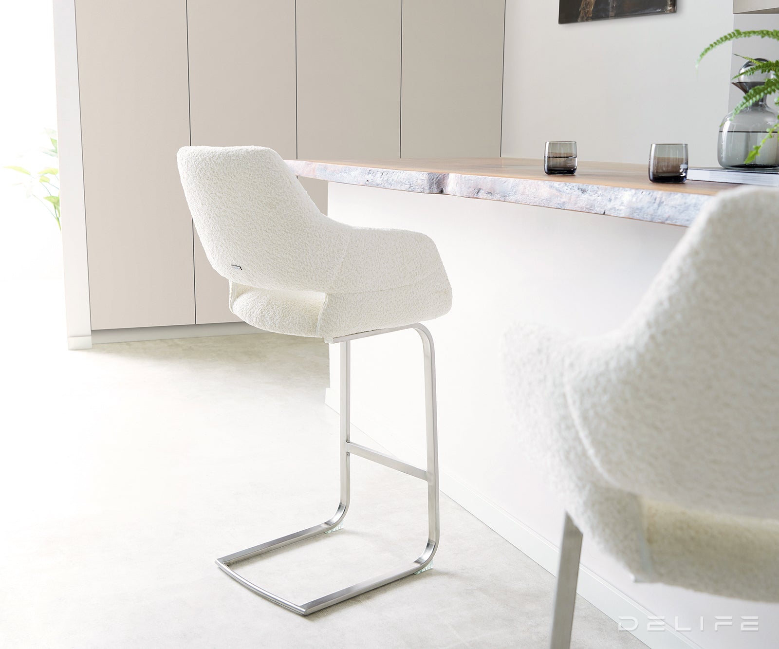 Barska stolica Yago Flex, Materijal: Boucle