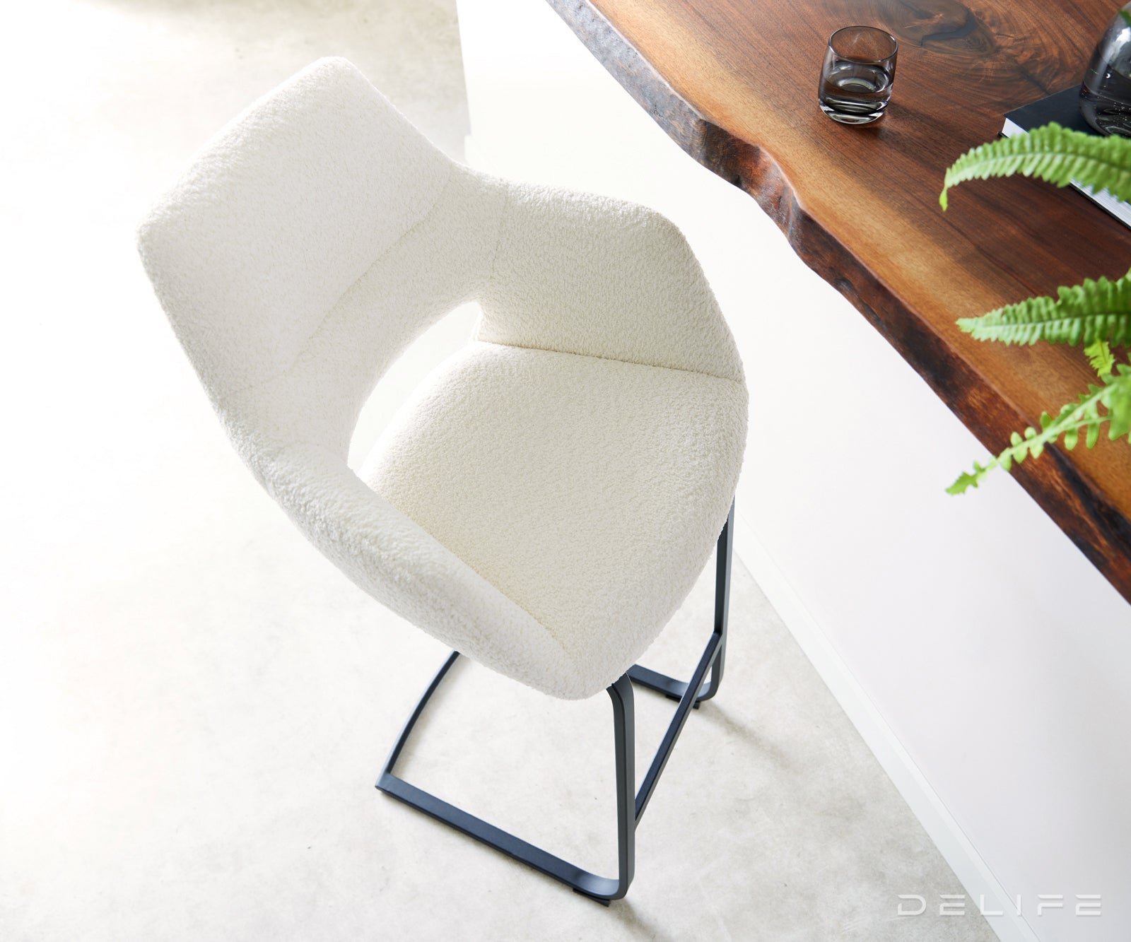 Barska stolica Yago Flex, Materijal: Boucle