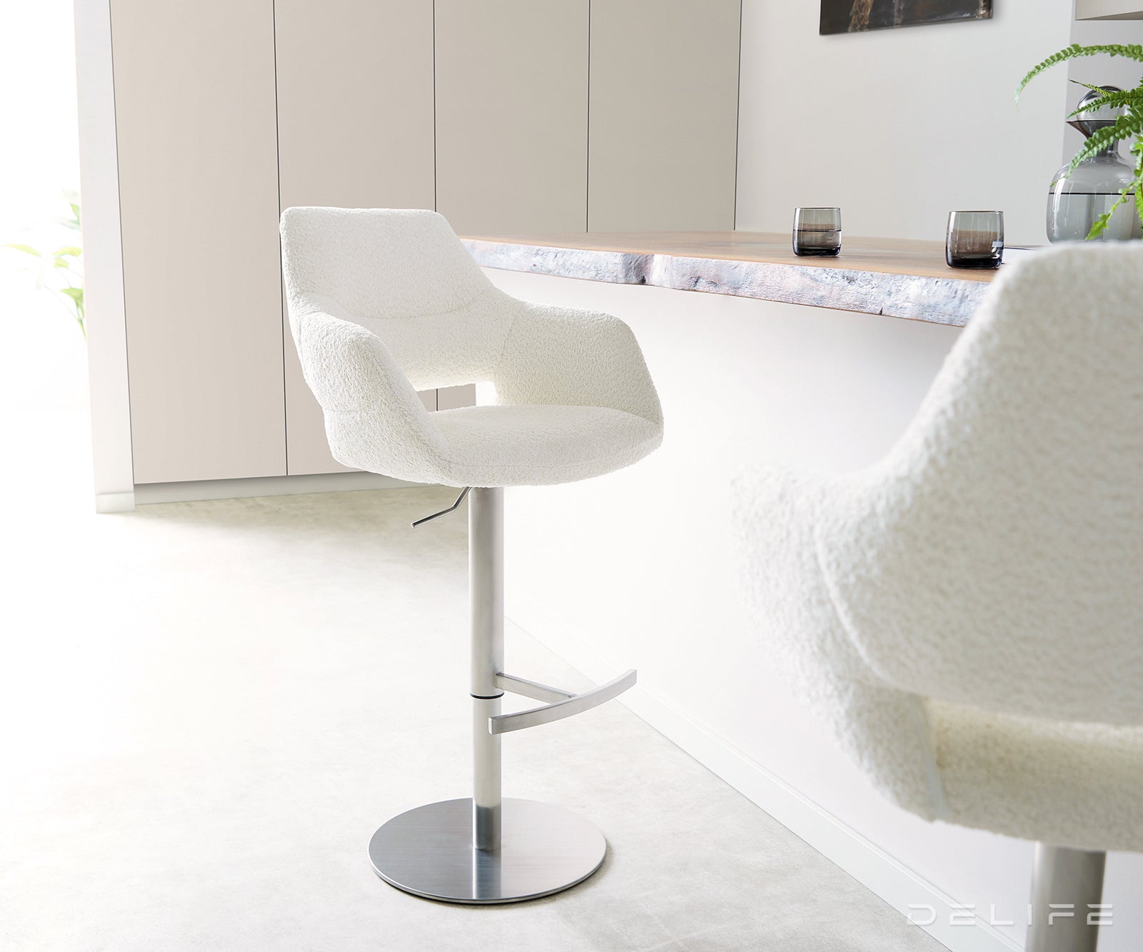 Barska stolica Yago Flex, Materijal: Boucle