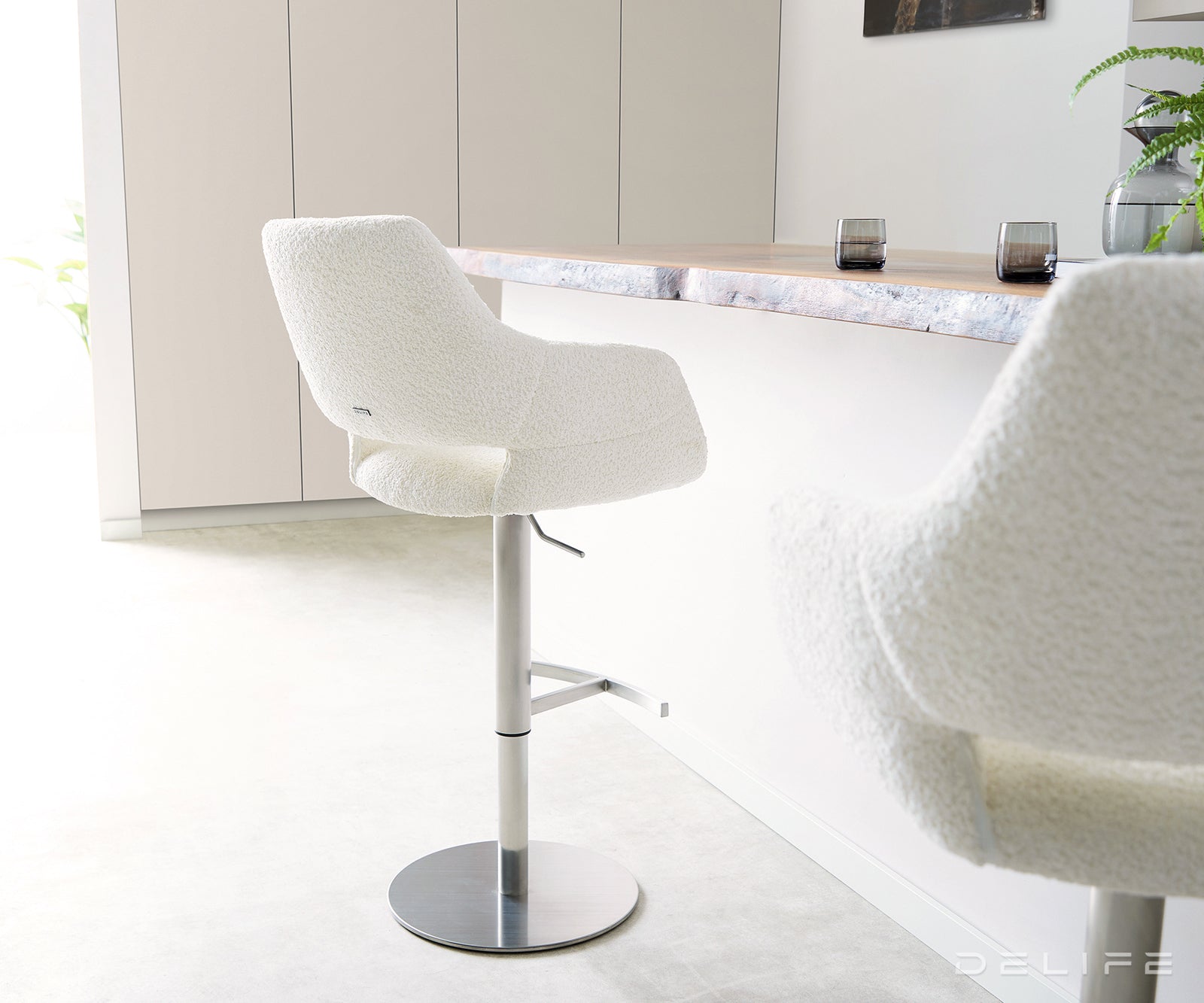 Barska stolica Yago Flex, Materijal: Boucle