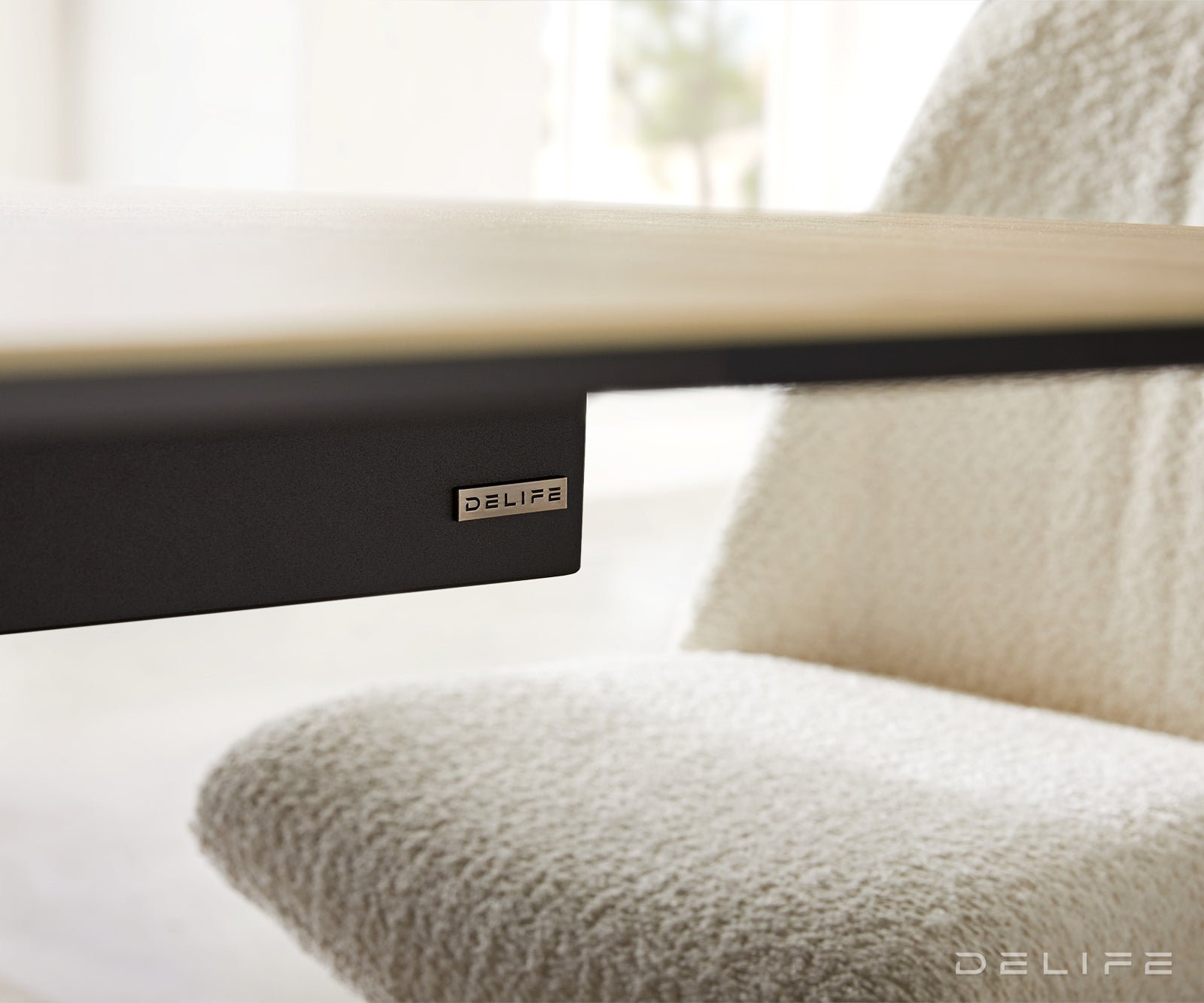 Produljivi stol Edge 180/220x100, Materijal: Keramika Laminam Sabbia