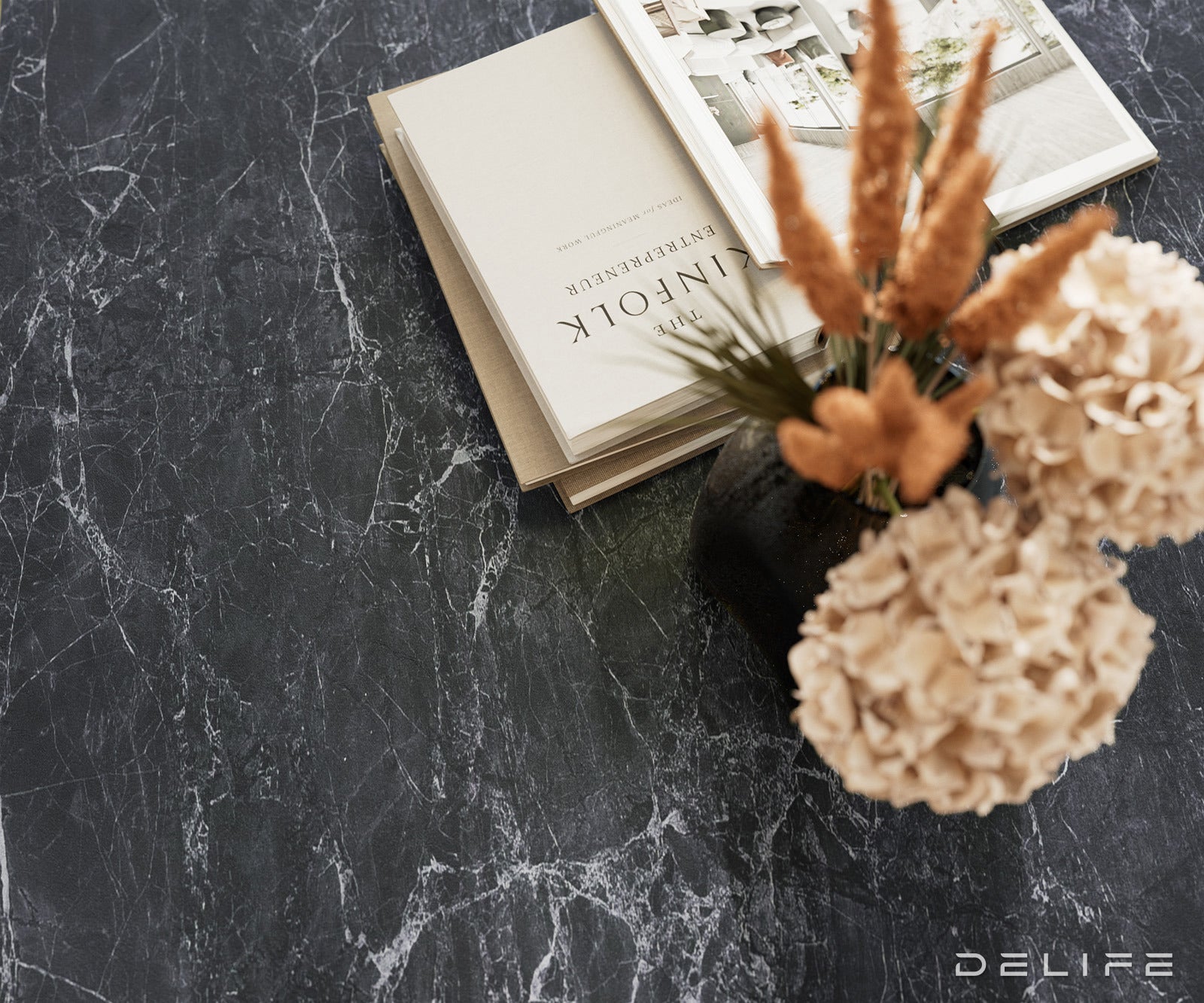 Blagovaonski stol Edge, 200/300x100, Materijal: Keramika Laminam Nero Greco