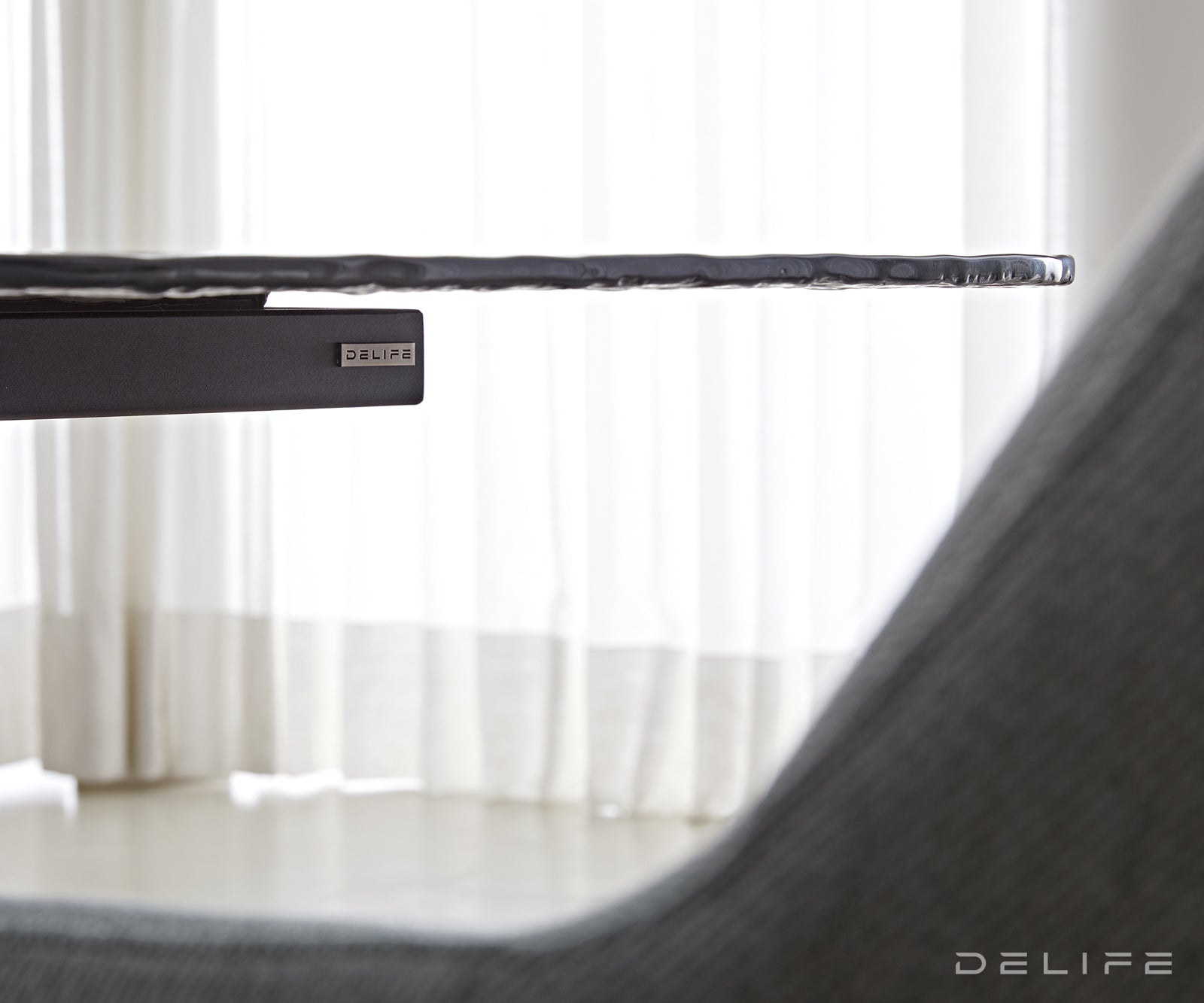 Blagovaonski stol Edge Boot, 240x120cm, Materijal: staklo/metal