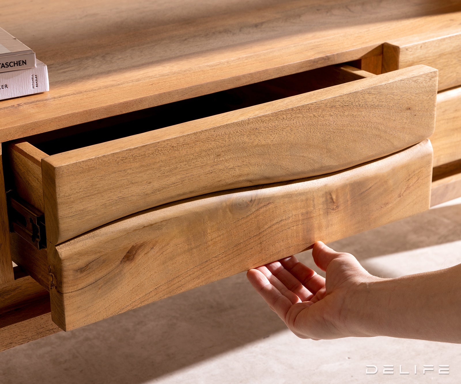 TV Komoda Live-Edge 146 cm, Materijal: Bagrem