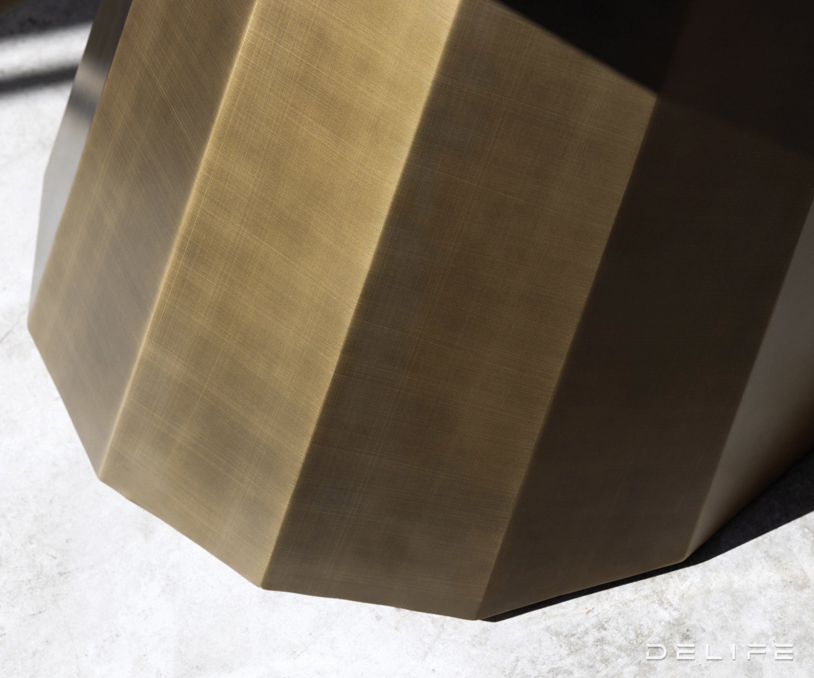 Blagovaonski stol Edge 300x100cm, Materijal: Keramika Laminam Onice Oro