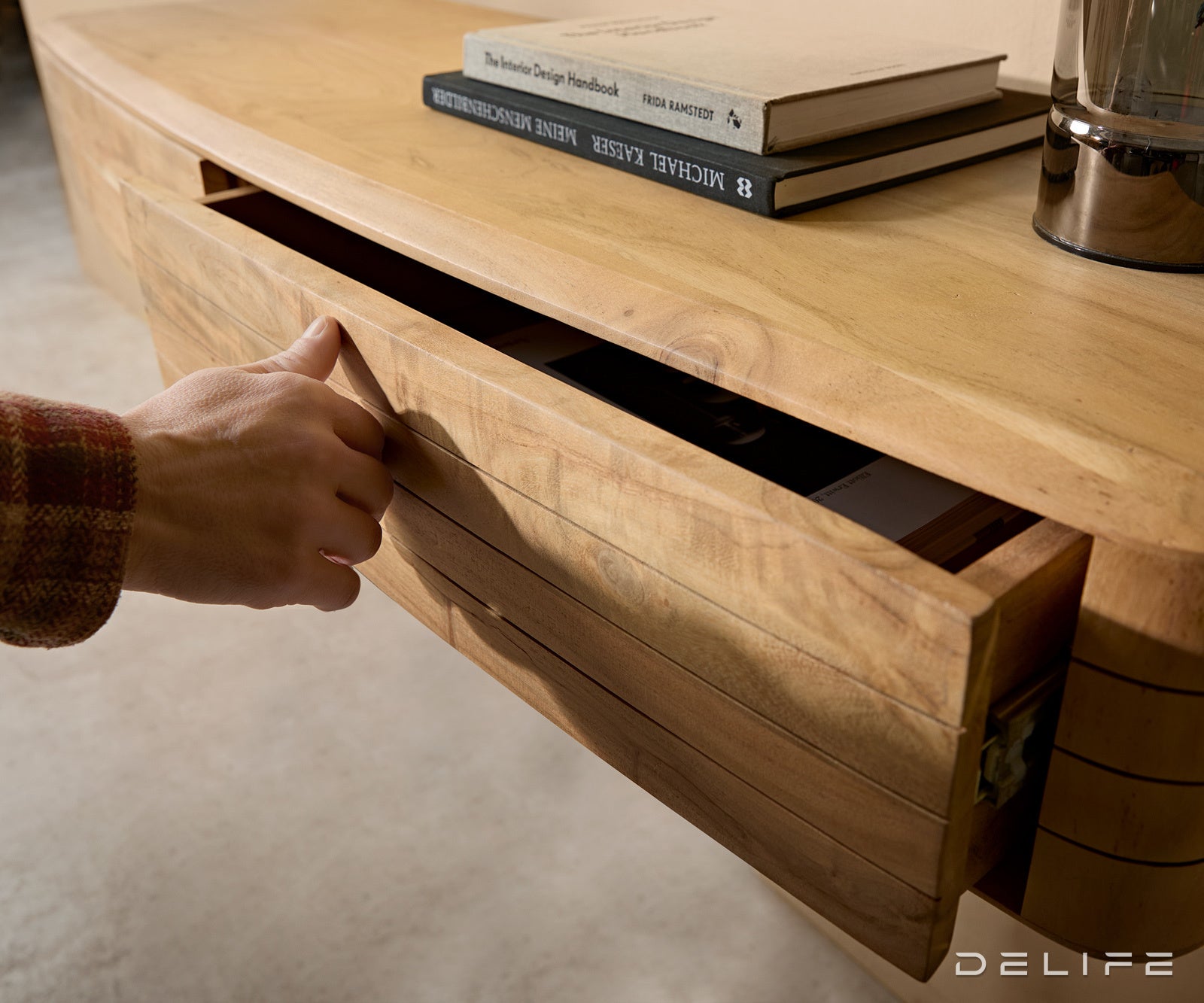 Konzolni stolić Nagaru 125x48cm, Materijal: Bagrem